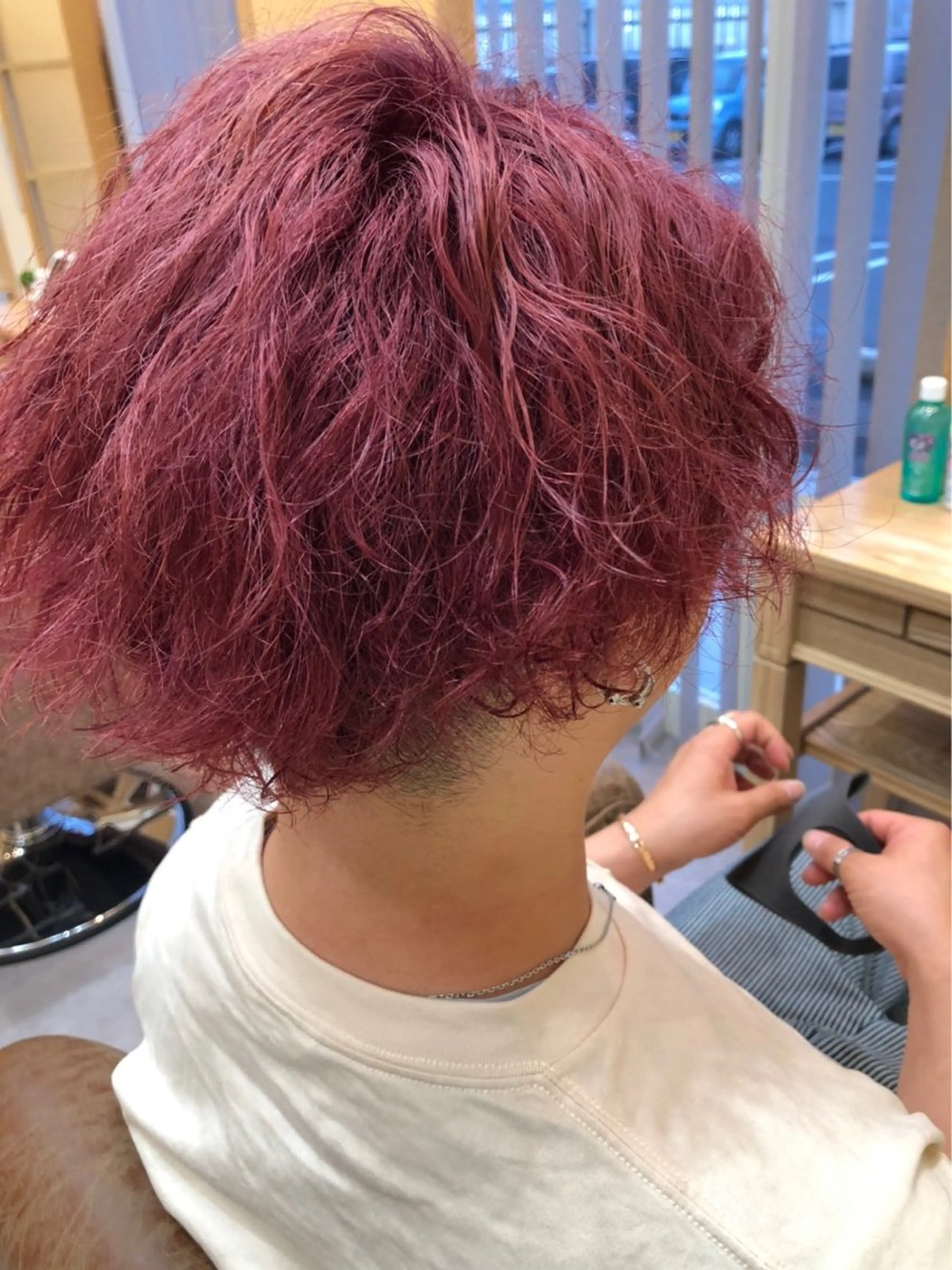 ショート パーマ メンズ メンズブリーチ メンズパーマ 🎀tokute ナオ🧸のヘアスタイル