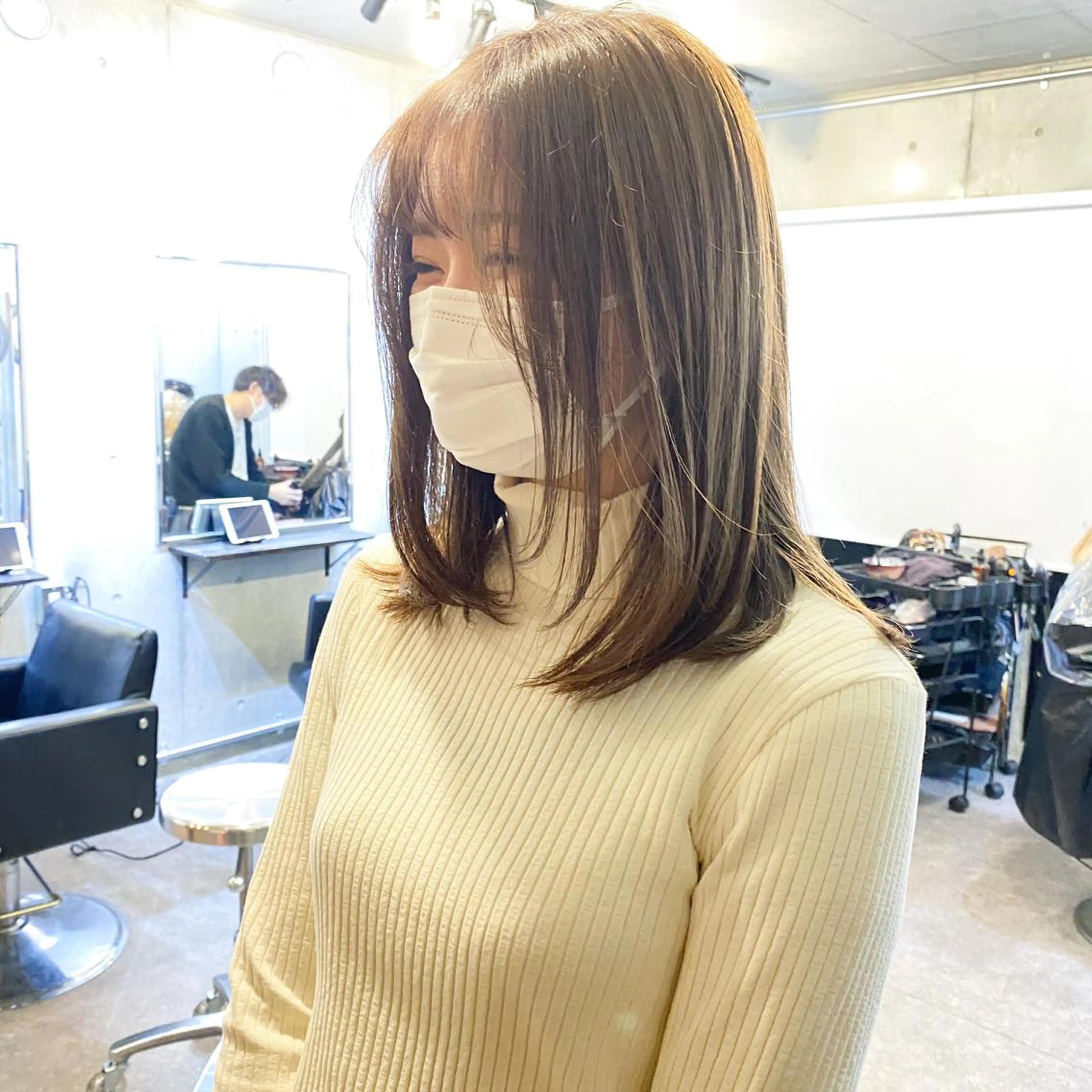 ミディアム カラー 艶髪ブリーチ 永井竜也のヘアスタイル