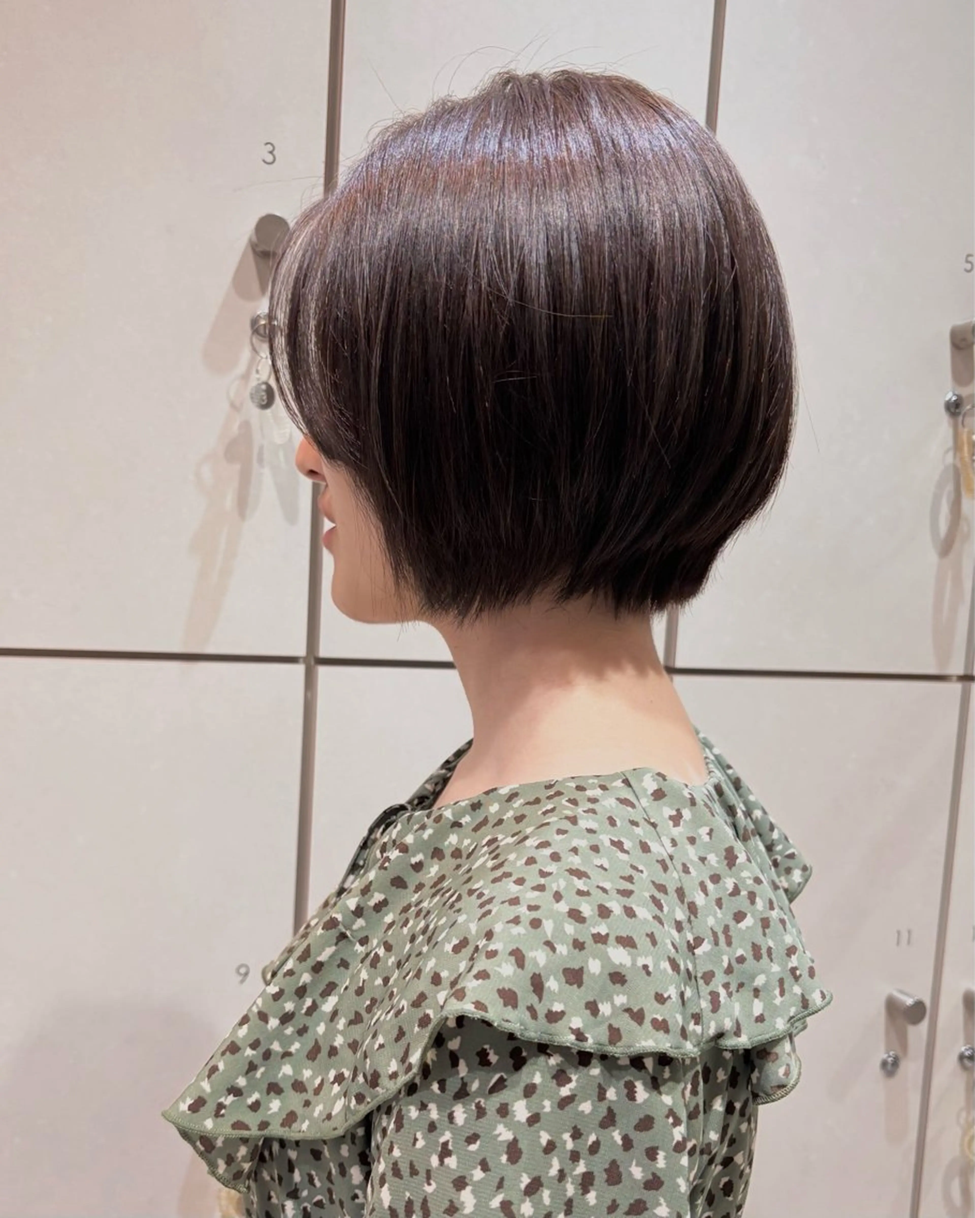 ショート カラー ショートボブ 丸みショート ブラウンカラー マロンブラウン オリーブブラウン カット ヘアカラー ボブ/パーマ/金田 夏葵のヘアスタイル