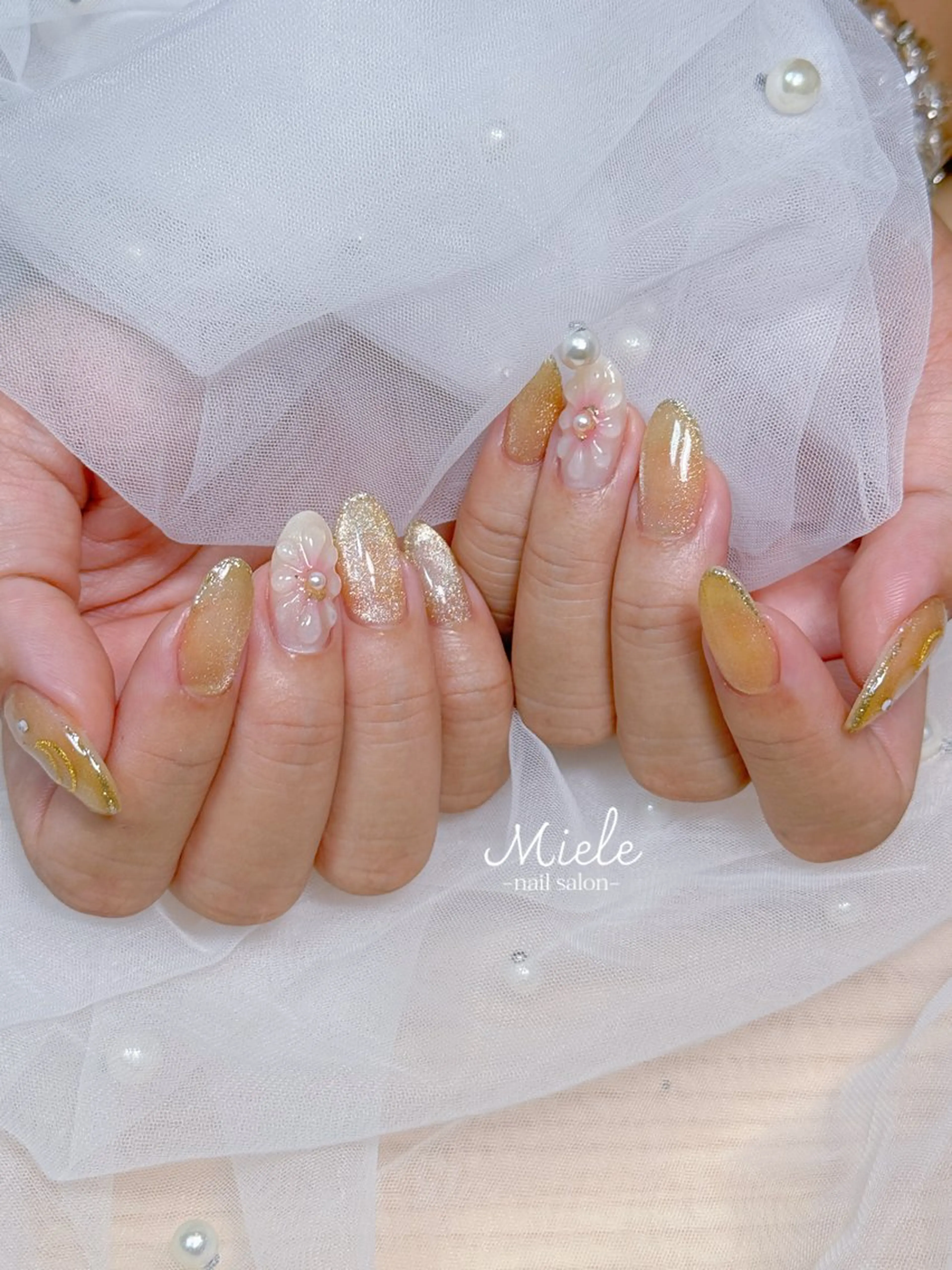 ネイル フラワーネイル フレンチネイル マグネットネイル ぷっくりネイル ハンドネイル MieleNailSalon所属・miele nail ひな〈新大阪〉のネイルデザイン