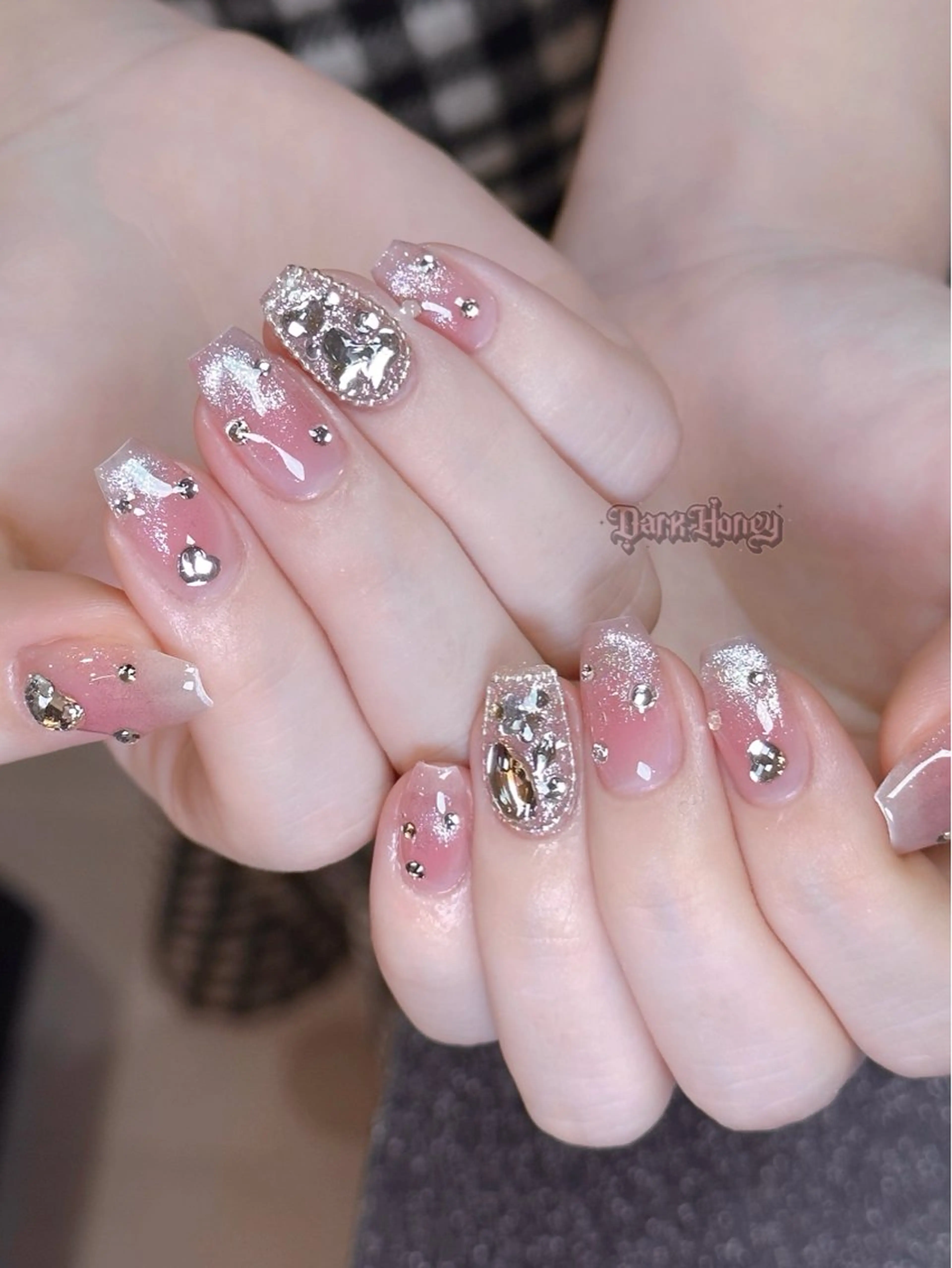 ネイル ハンドネイル ハンドケア DarkHoney 池袋店のネイルデザイン