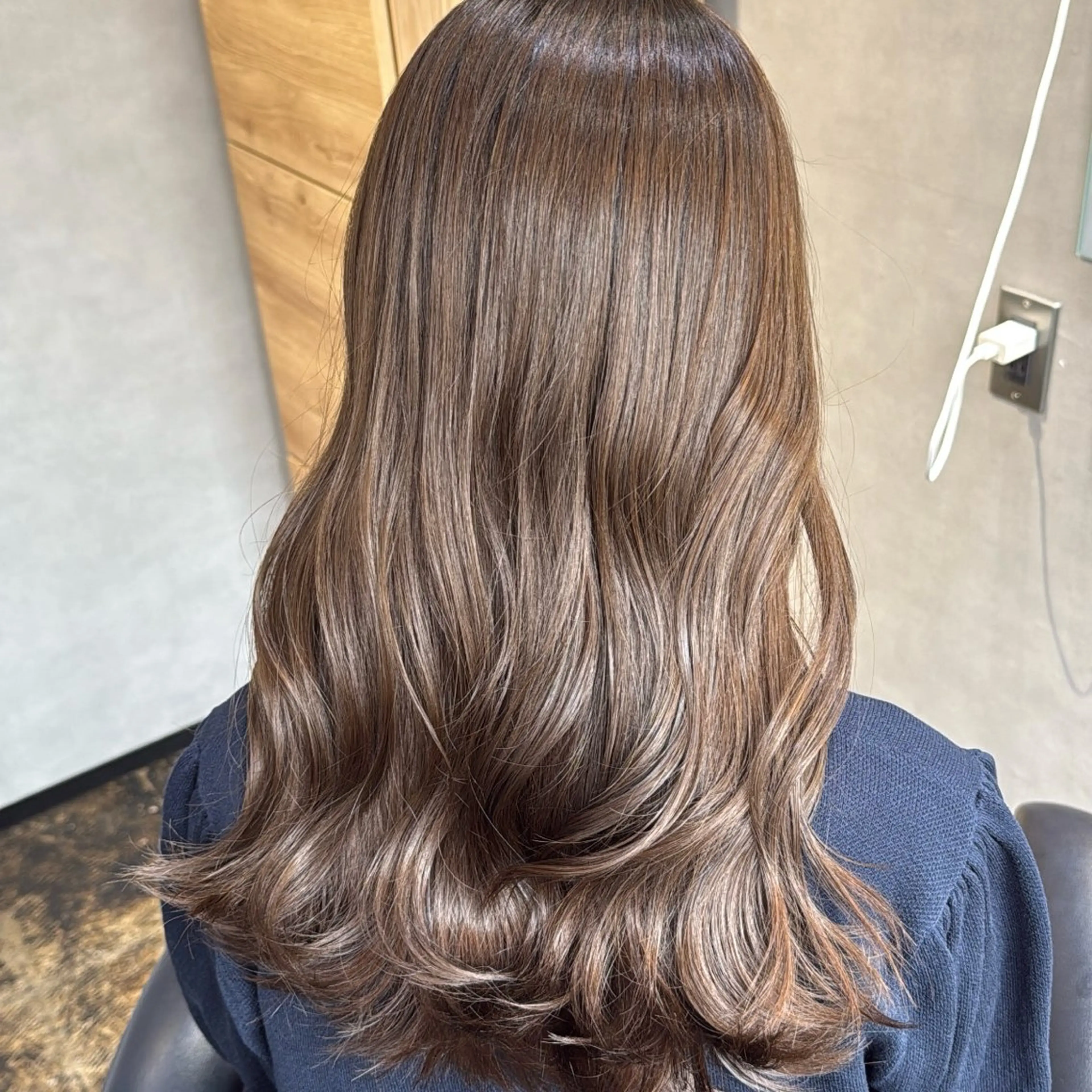 ミディアム カラー カット ヘアカラー トリートメント 透明感カラー/パーマ 🌀アオノアユミのヘアスタイル