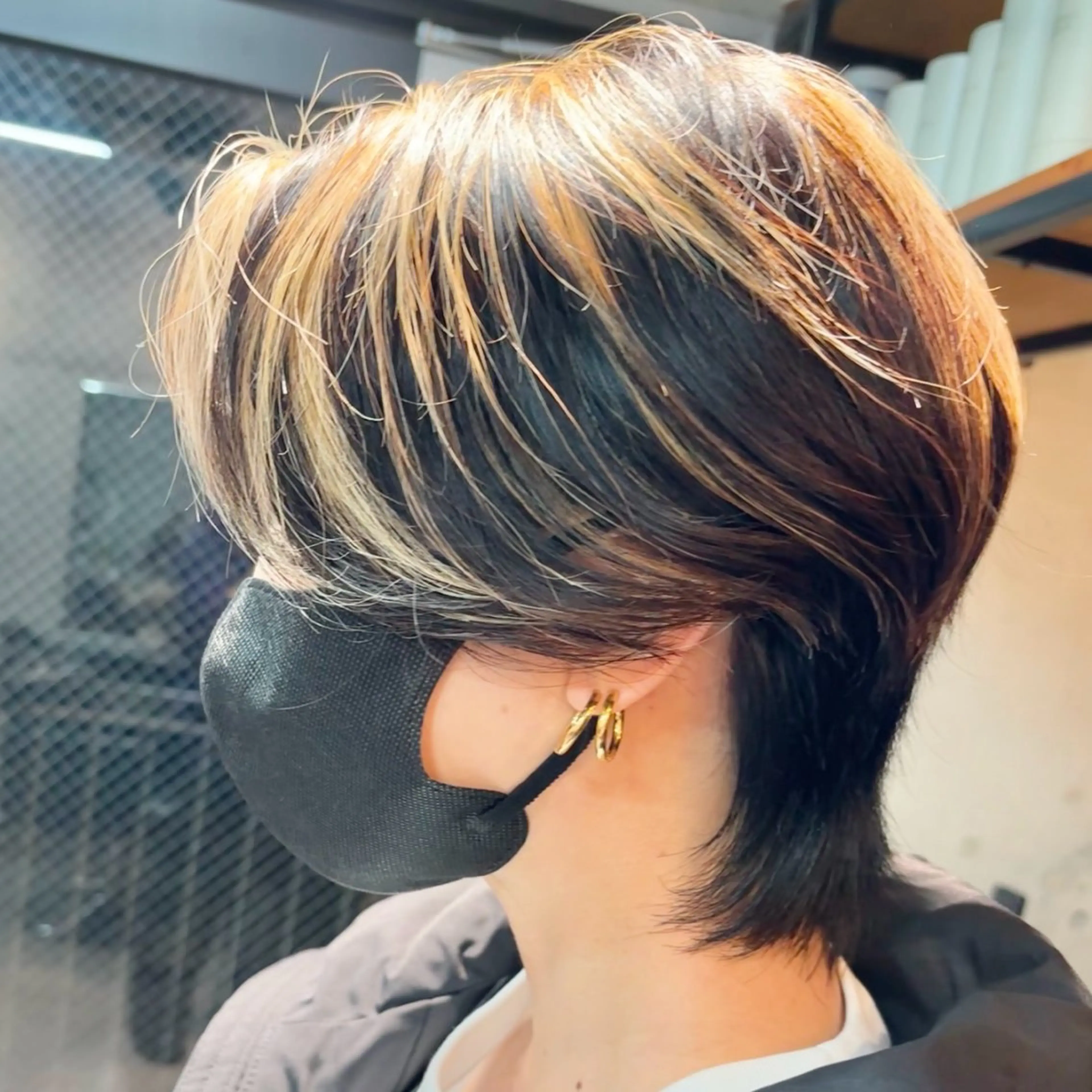 ショート カラー メンズ センターパート カット ヘアカラー トリートメント ショートボブ髪質改善 縮毛矯正のプロ山道潤のヘアスタイル