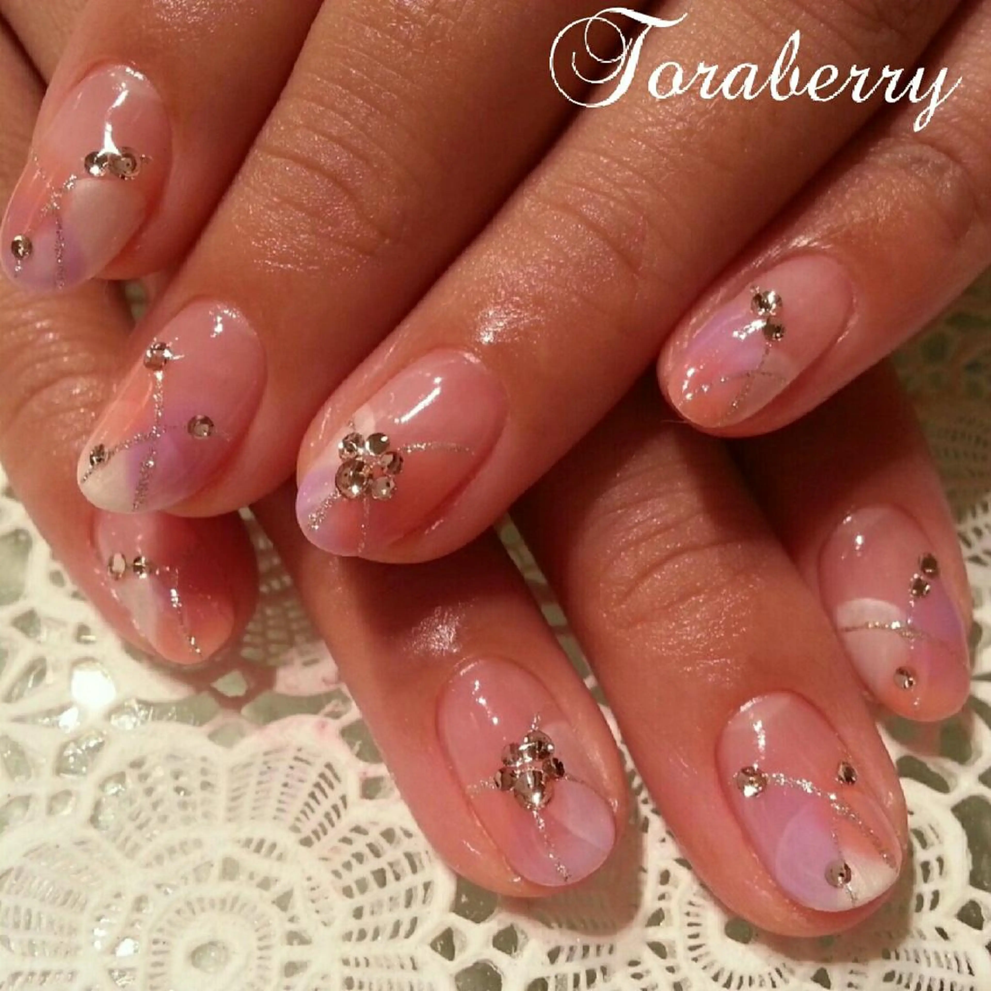 ネイル フレンチネイル ネイリスト なつみのネイルデザイン