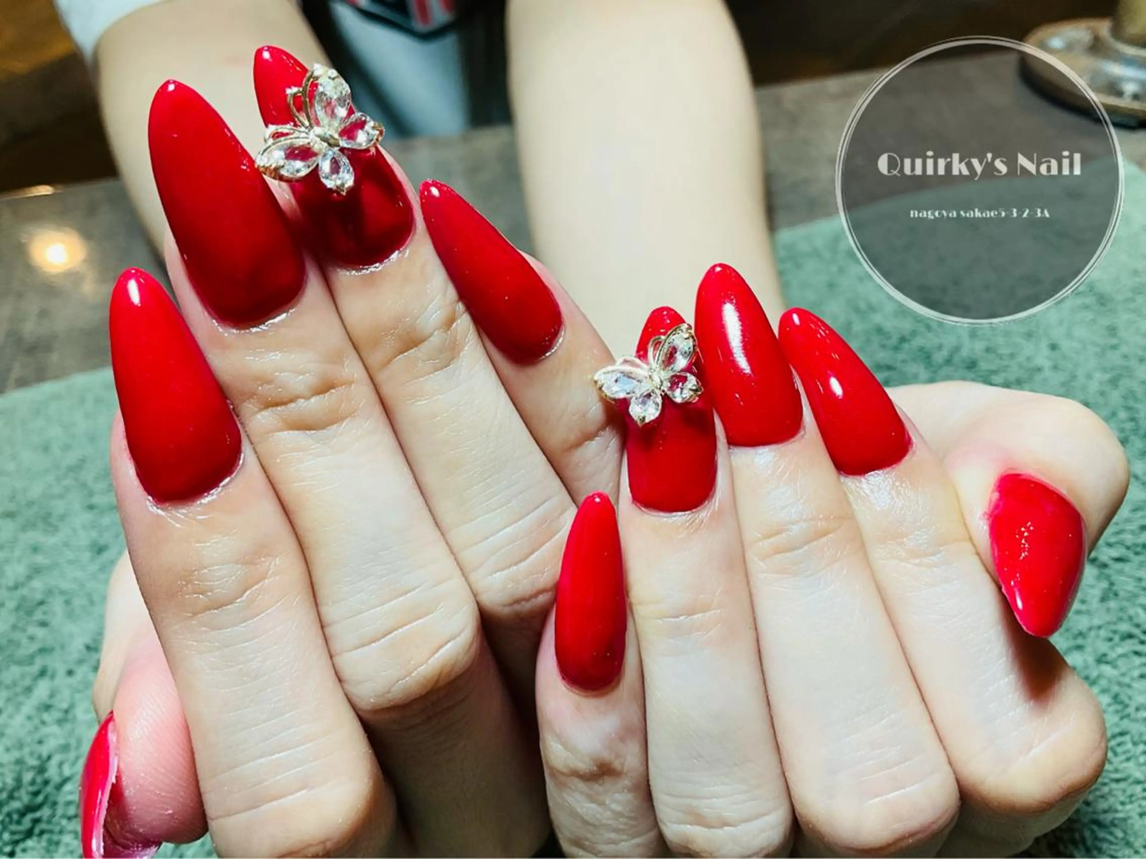 ネイル 赤色 Quirky's Nail【栄店】のネイルデザイン