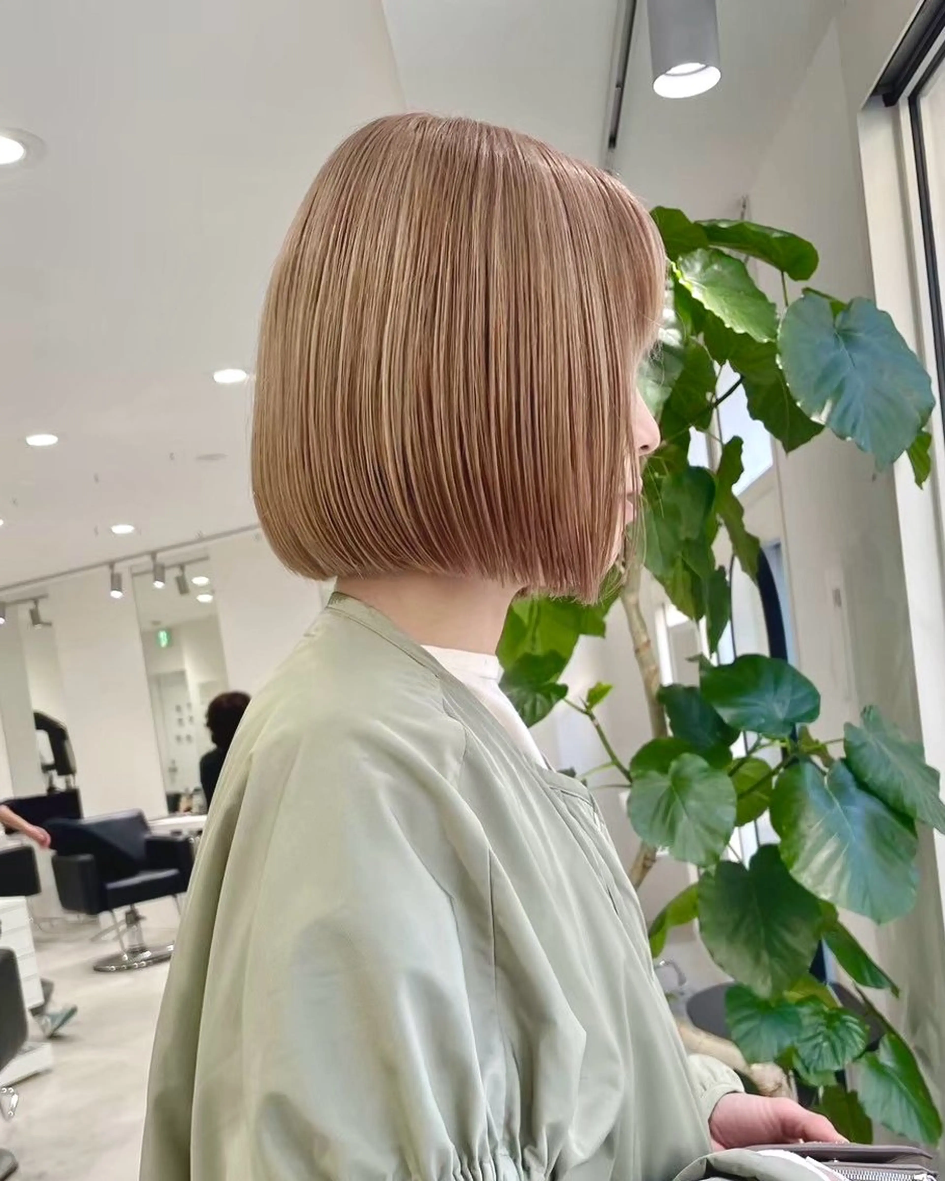 ショート カラー ヘアカラー トリートメント ヘアセット ベージュ/ブリーチ /経堂/sana🌱のヘアスタイル