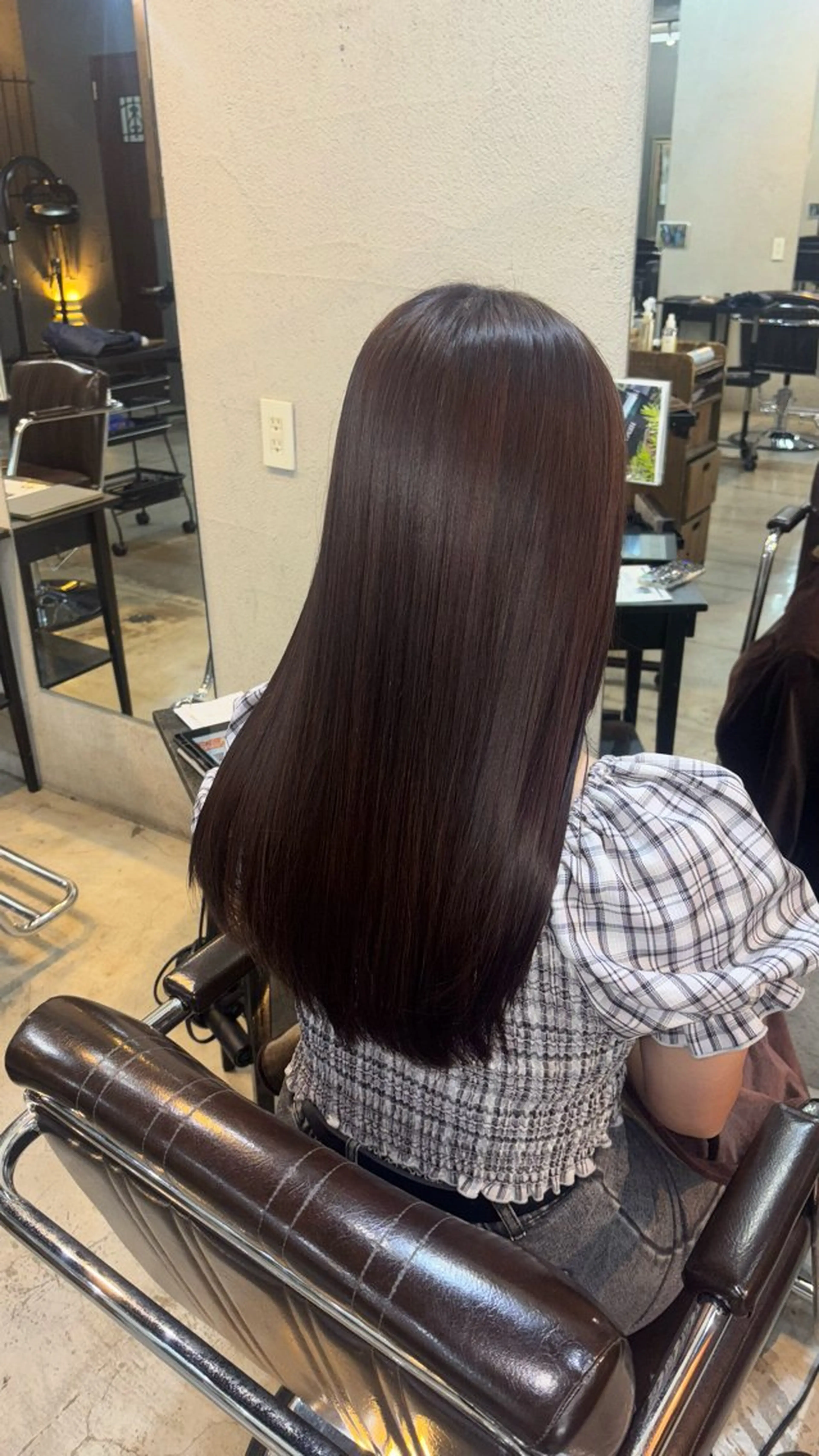 ロング ヘアカラー 小池 かなこのヘアスタイル