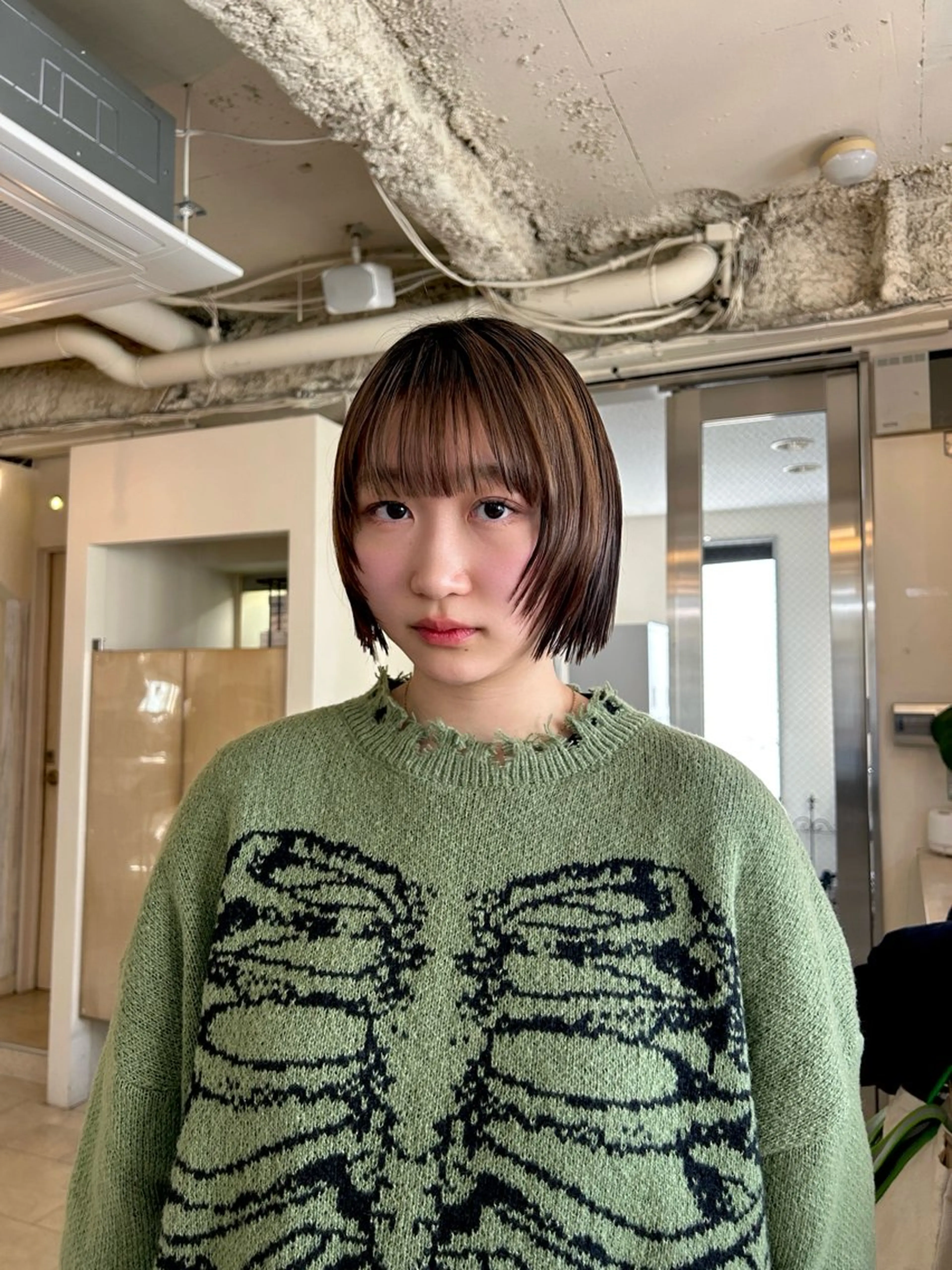ショート ボブ 顔周りカット カット Maho/ボブ/ レイヤー/ハイトーンのヘアスタイル