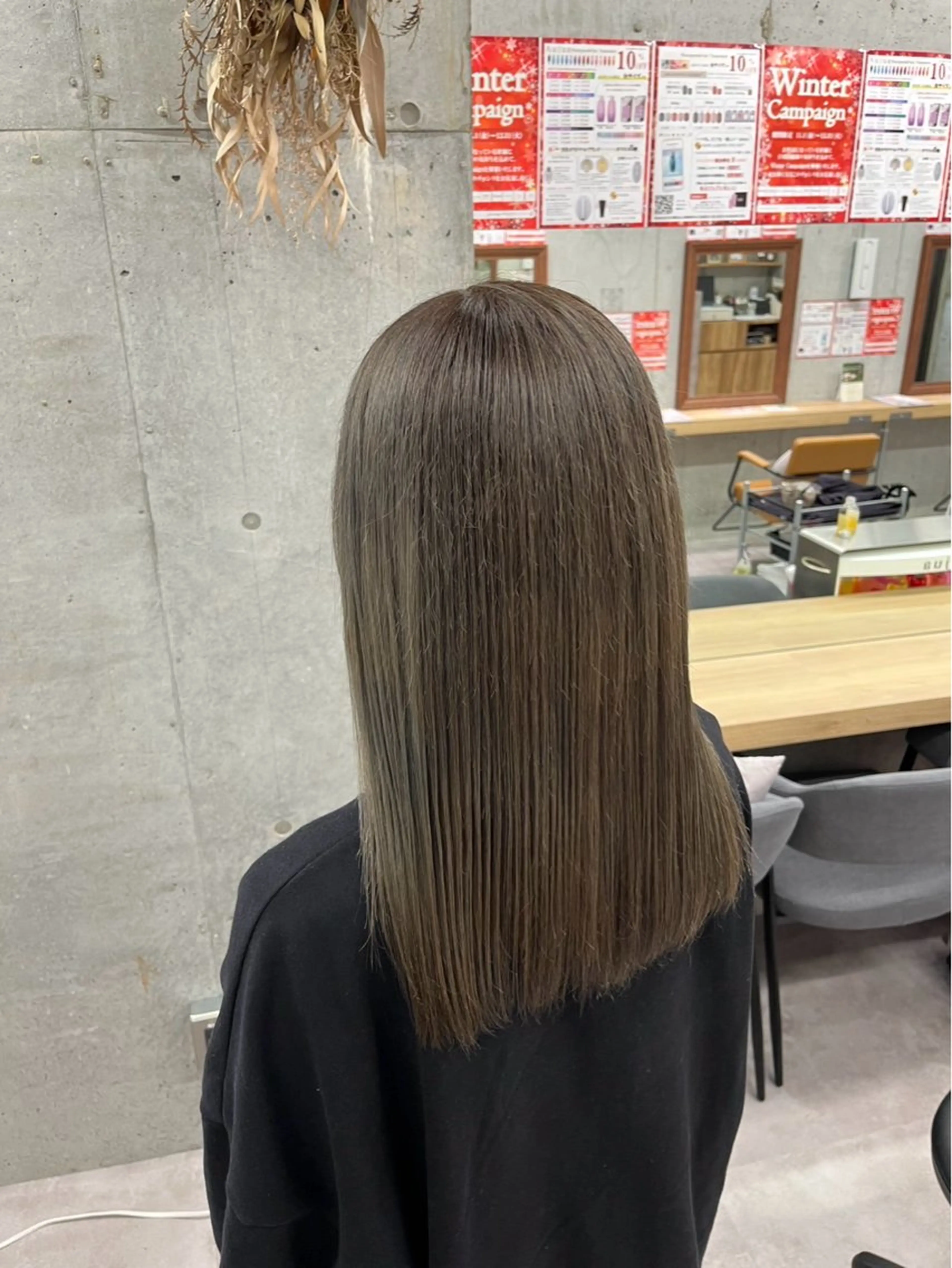セミロング カラー ベージュカラー ブリーチ オリーブベージュ mai/天神美容室 【レディース大募集】のヘアスタイル