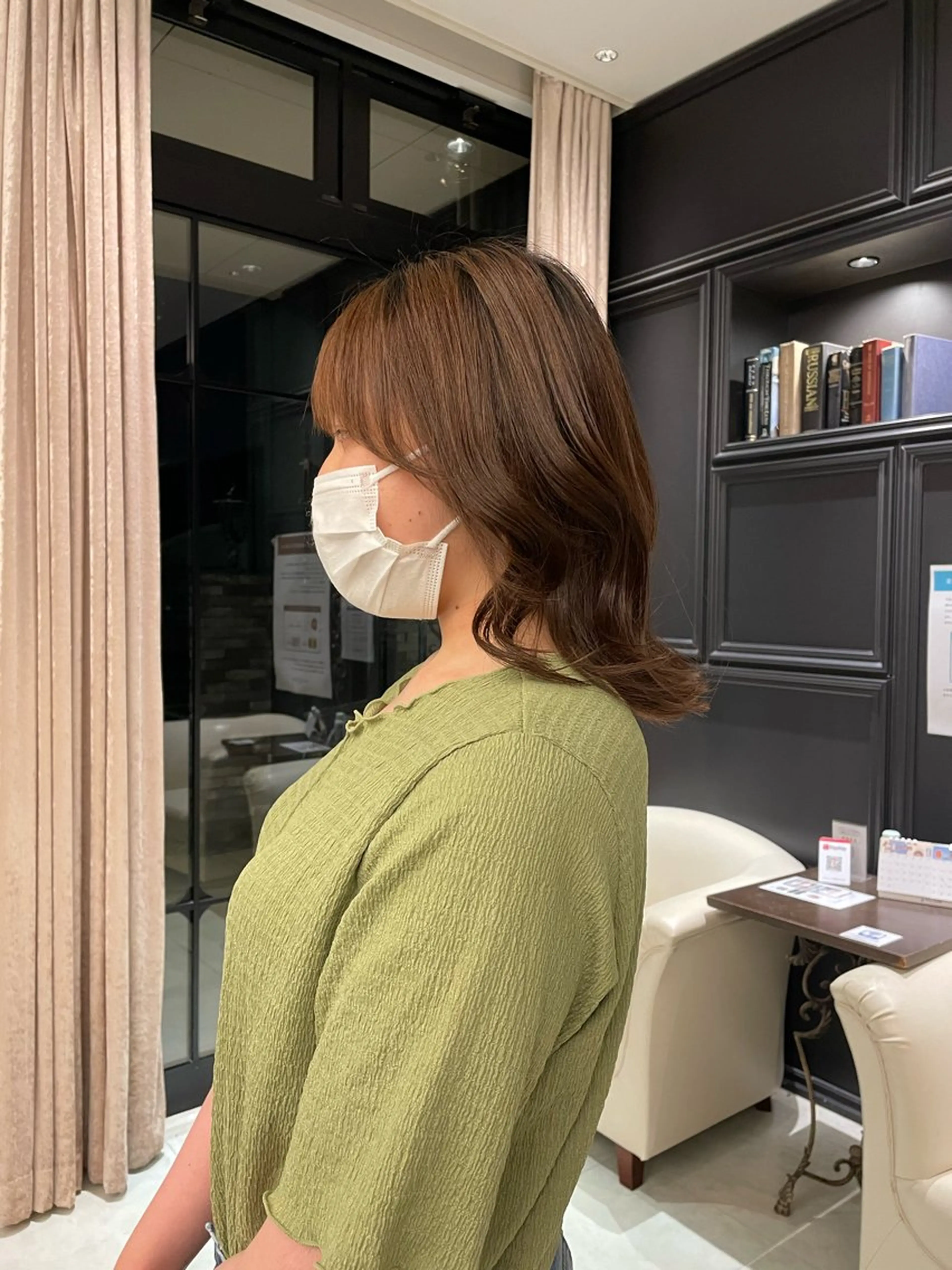 ミディアム 顔周りカット 長谷 若奈のヘアスタイル