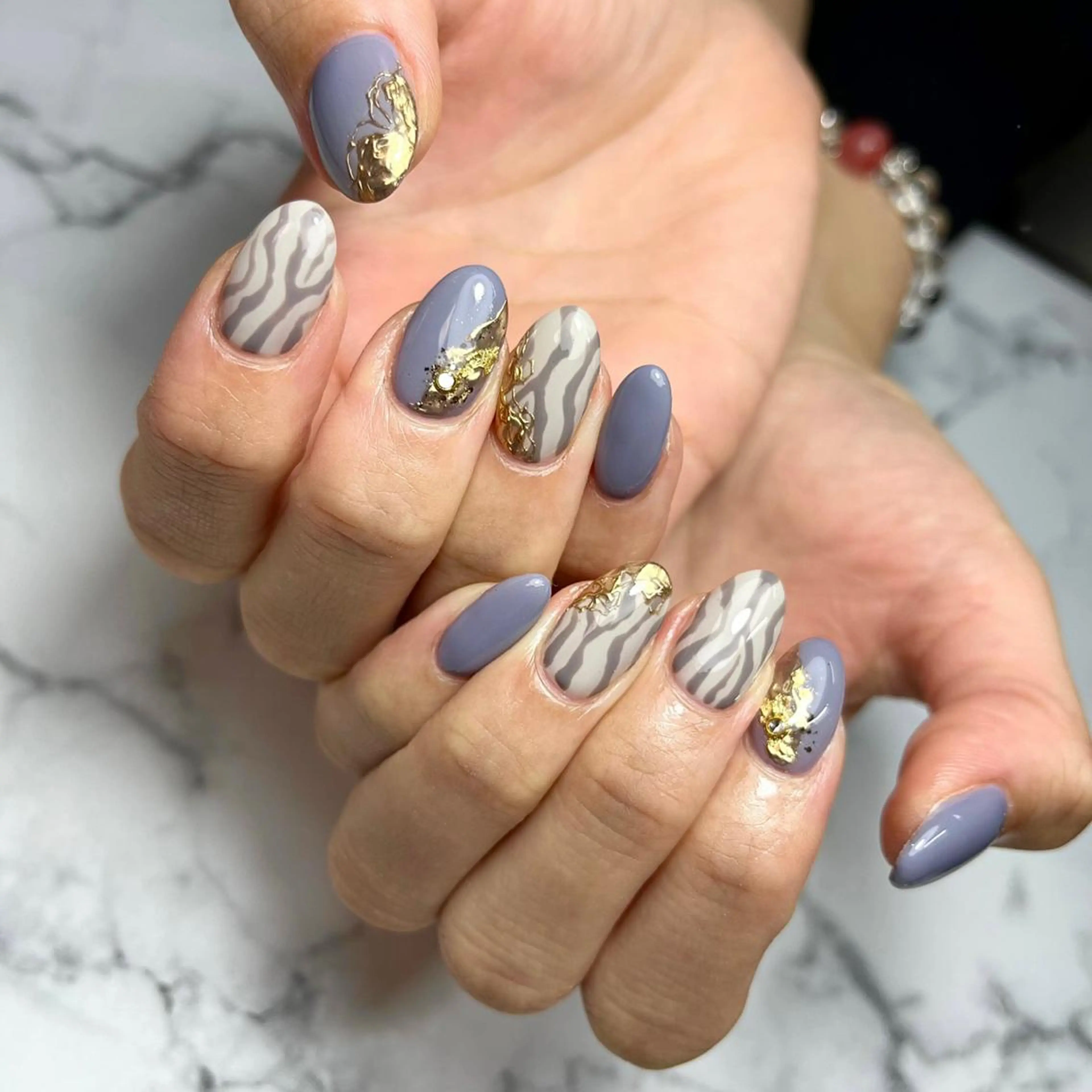 ネイル アニマル柄 アートネイル ブルー ジェルネイル 氷ネイル・うるうるネイル ハンドネイル NAIL NOWのネイルデザイン