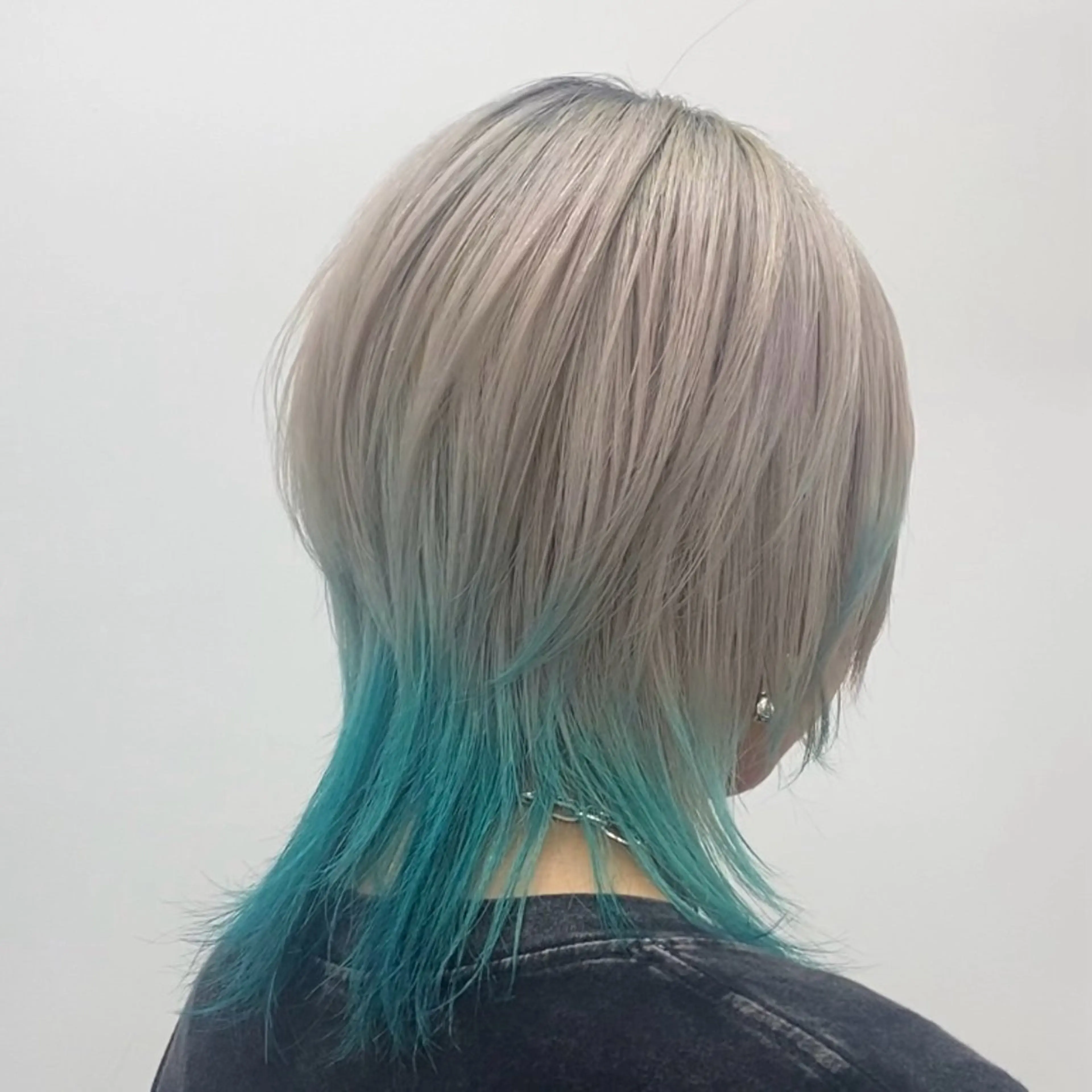 ロング カラー カット ヘアカラー トリートメント hair salon 束sok所属・ナホ/ハイトーン/ ショートカットモデルのヘアスタイル