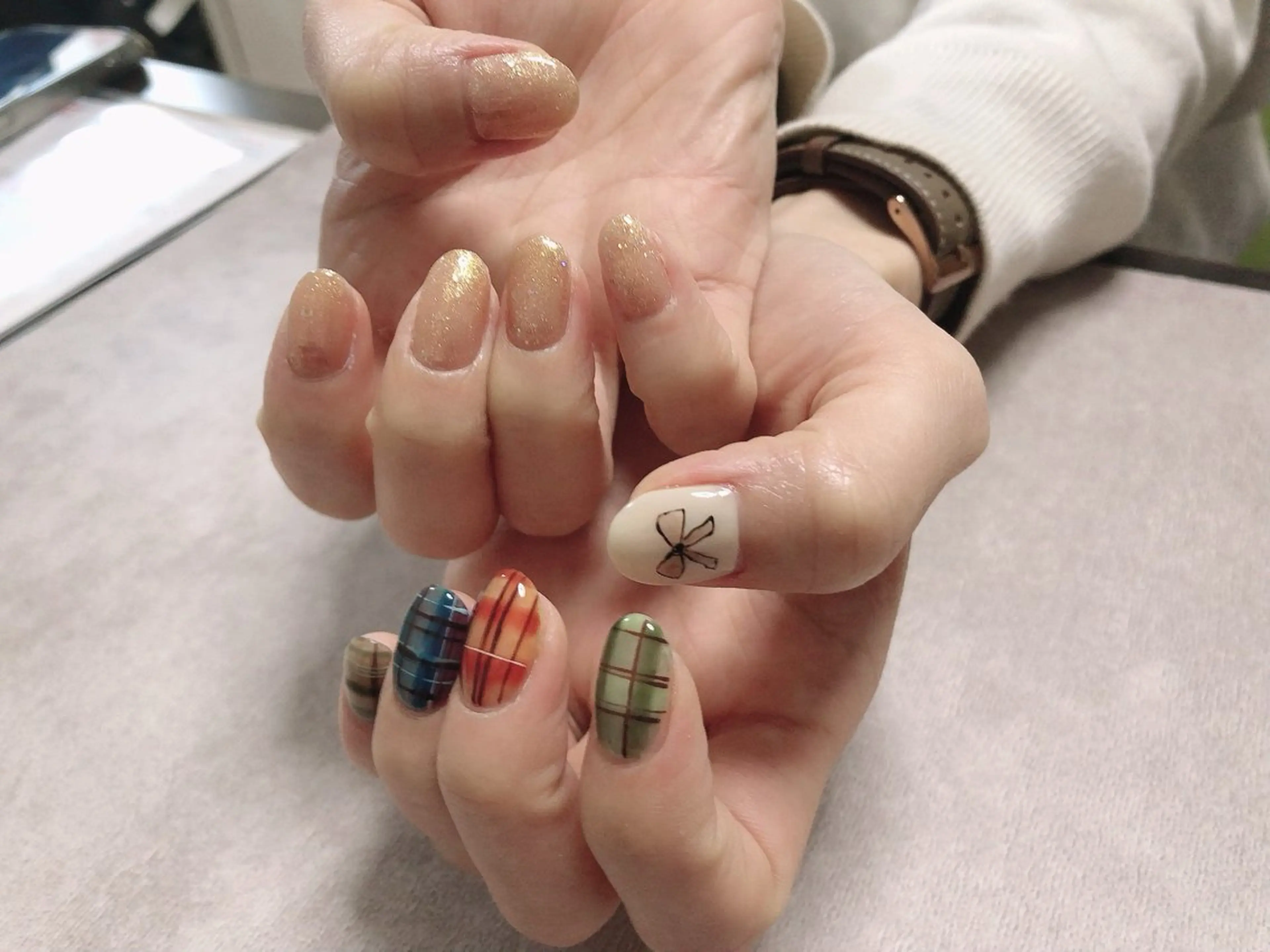 ネイル ハンドネイル mano nella mano所属・mano nella manoのネイルデザイン