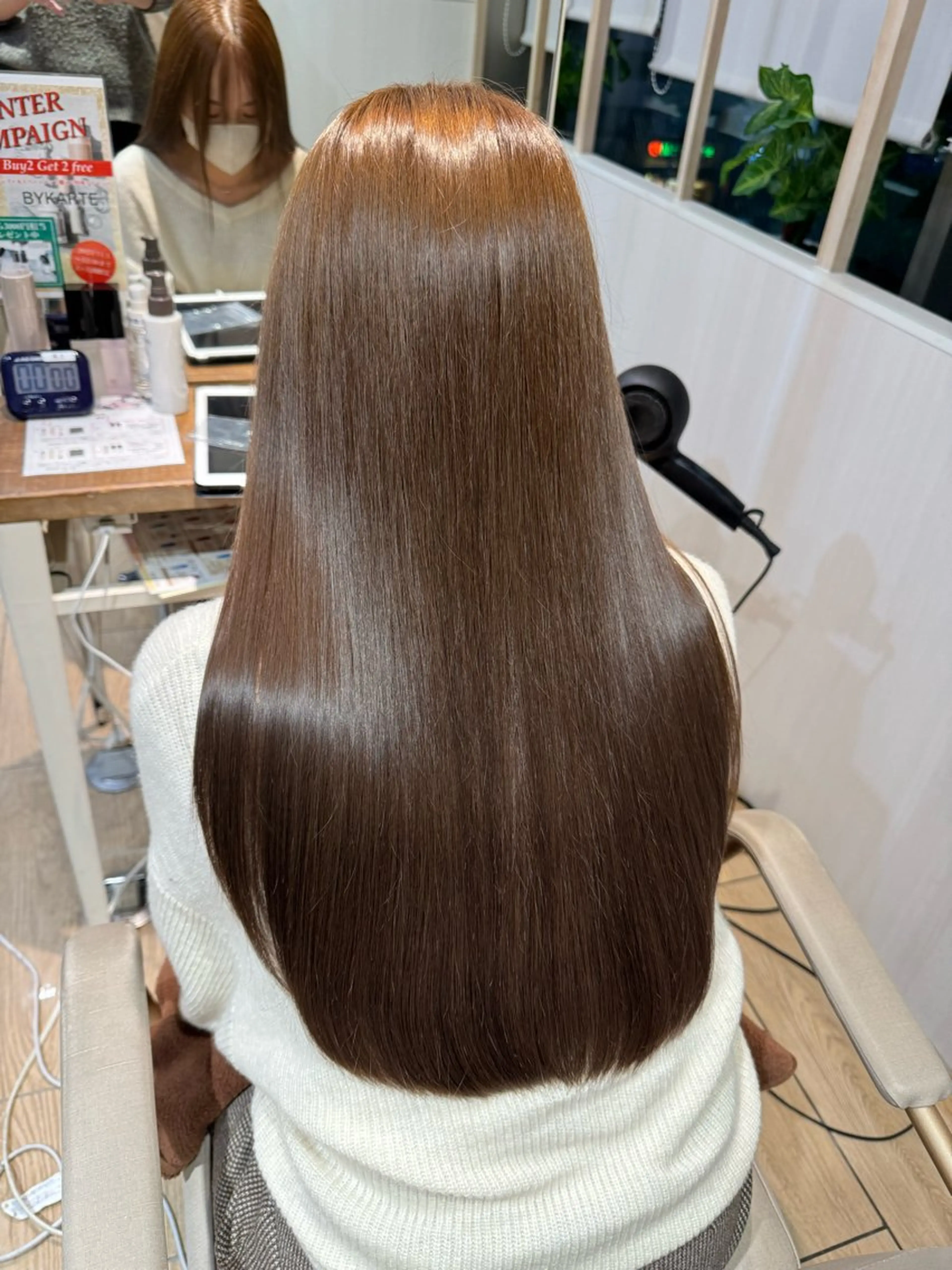 セミロング カット 縮毛矯正 トリートメント afloatkobe所属・美髪/髪質改善 川口凌弥のヘアスタイル