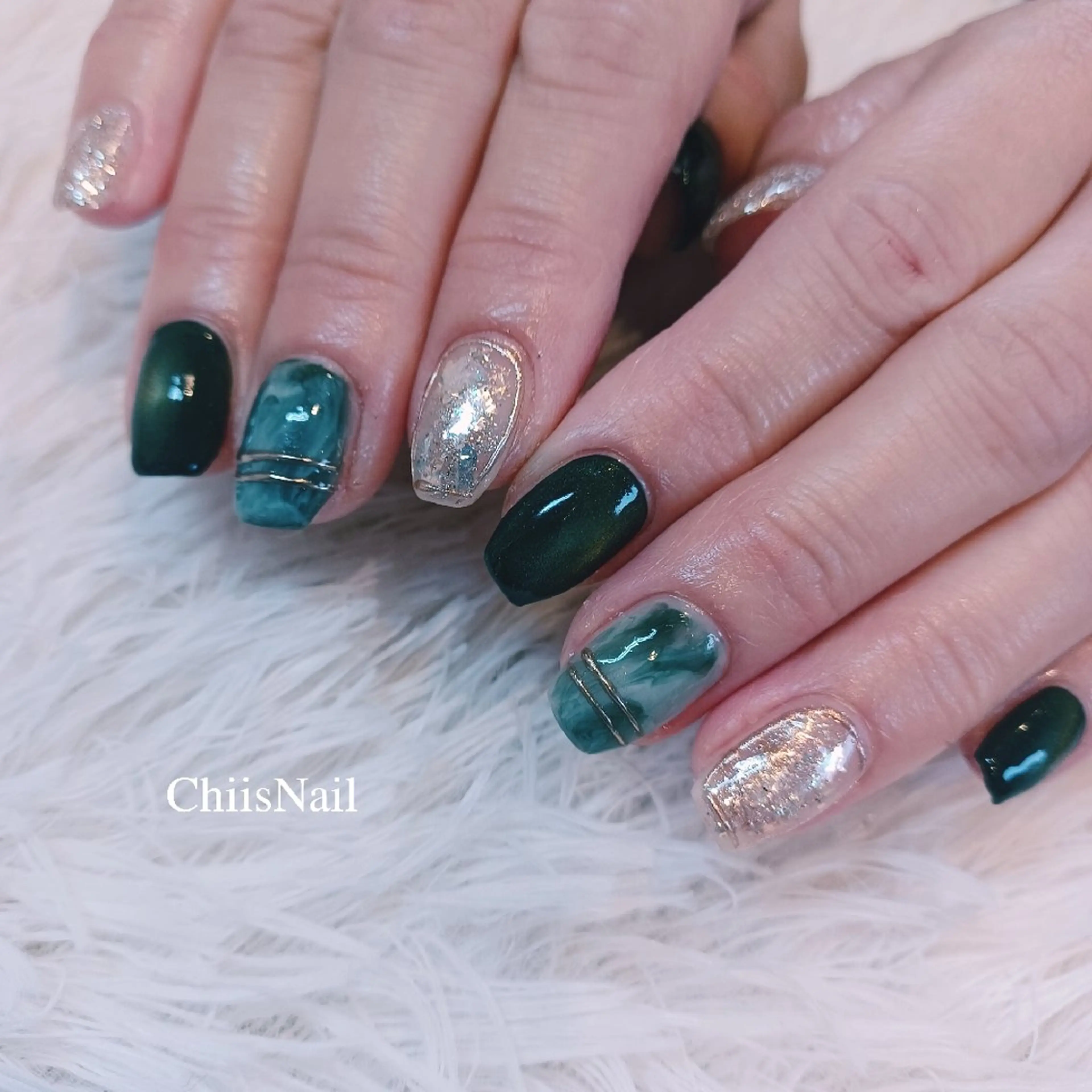 ネイル グリーン ハンドネイル ChiisNail チィズネイルのネイルデザイン