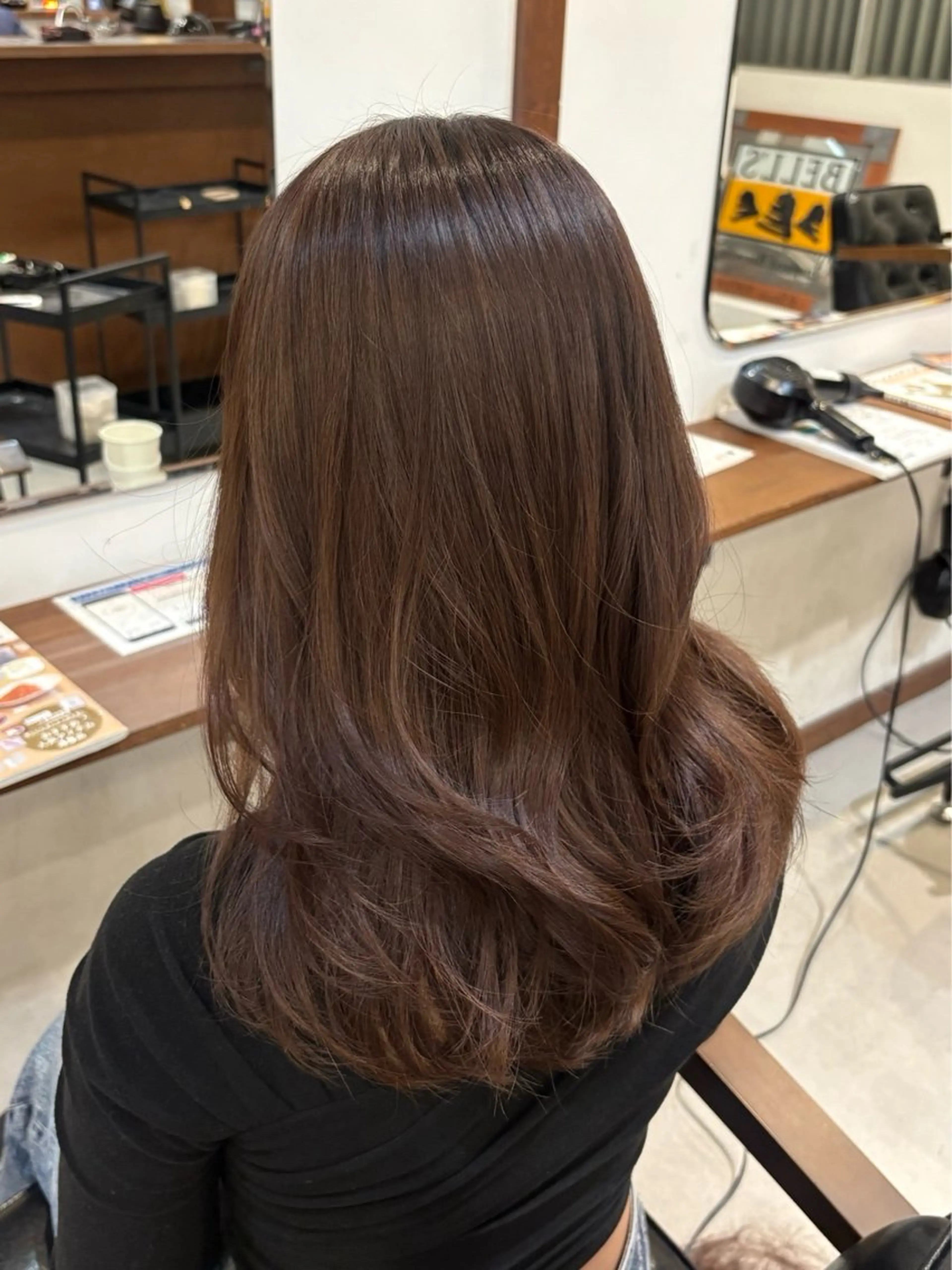 ミディアム カラー ブラウンカラー ラベンダーカラー ラベンダーブラウン 透明感カラー🪽 mioのヘアスタイル