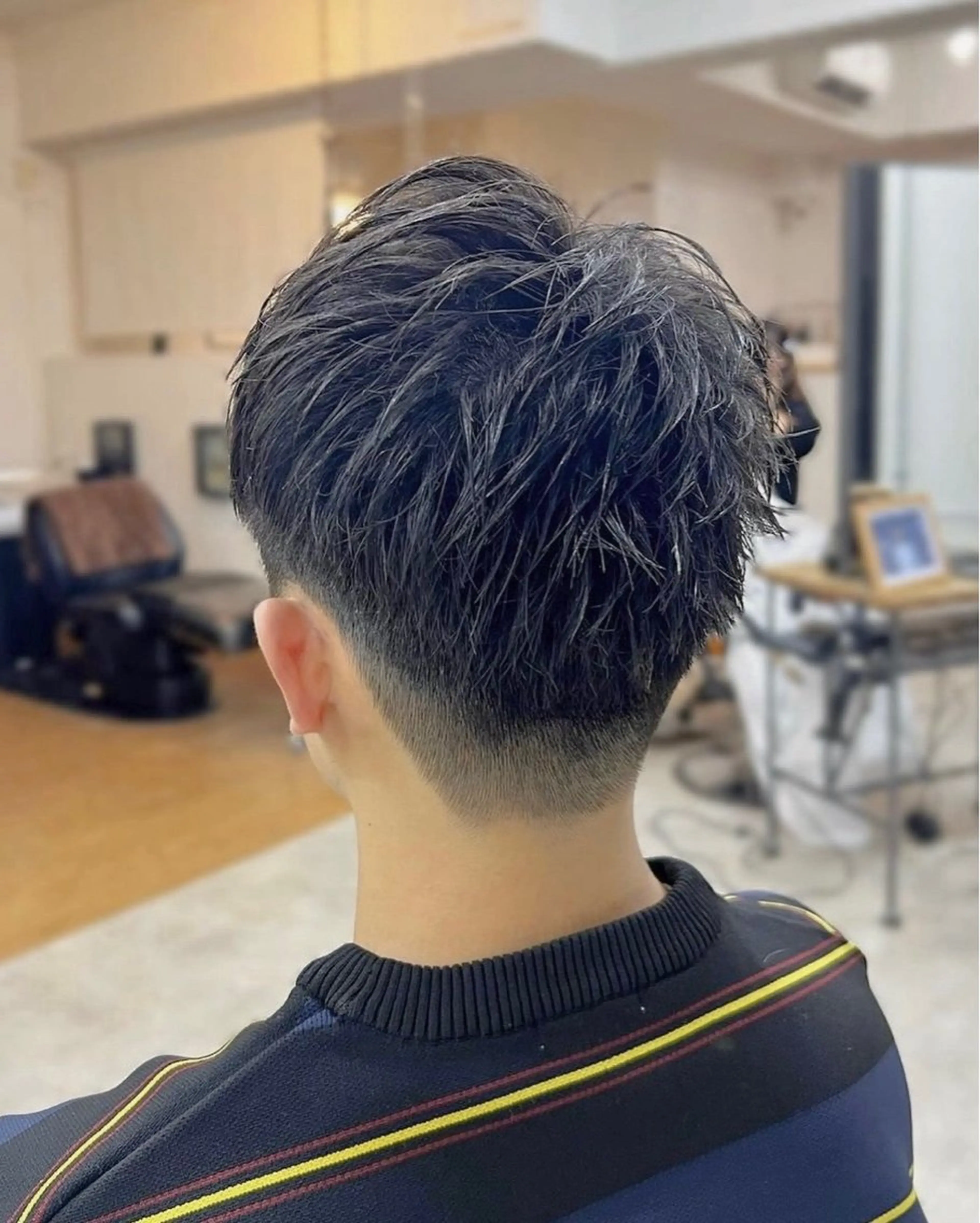 ショート メンズ ショートヘア カット BATON. ノウラマナのマツエク・マツパデザイン
