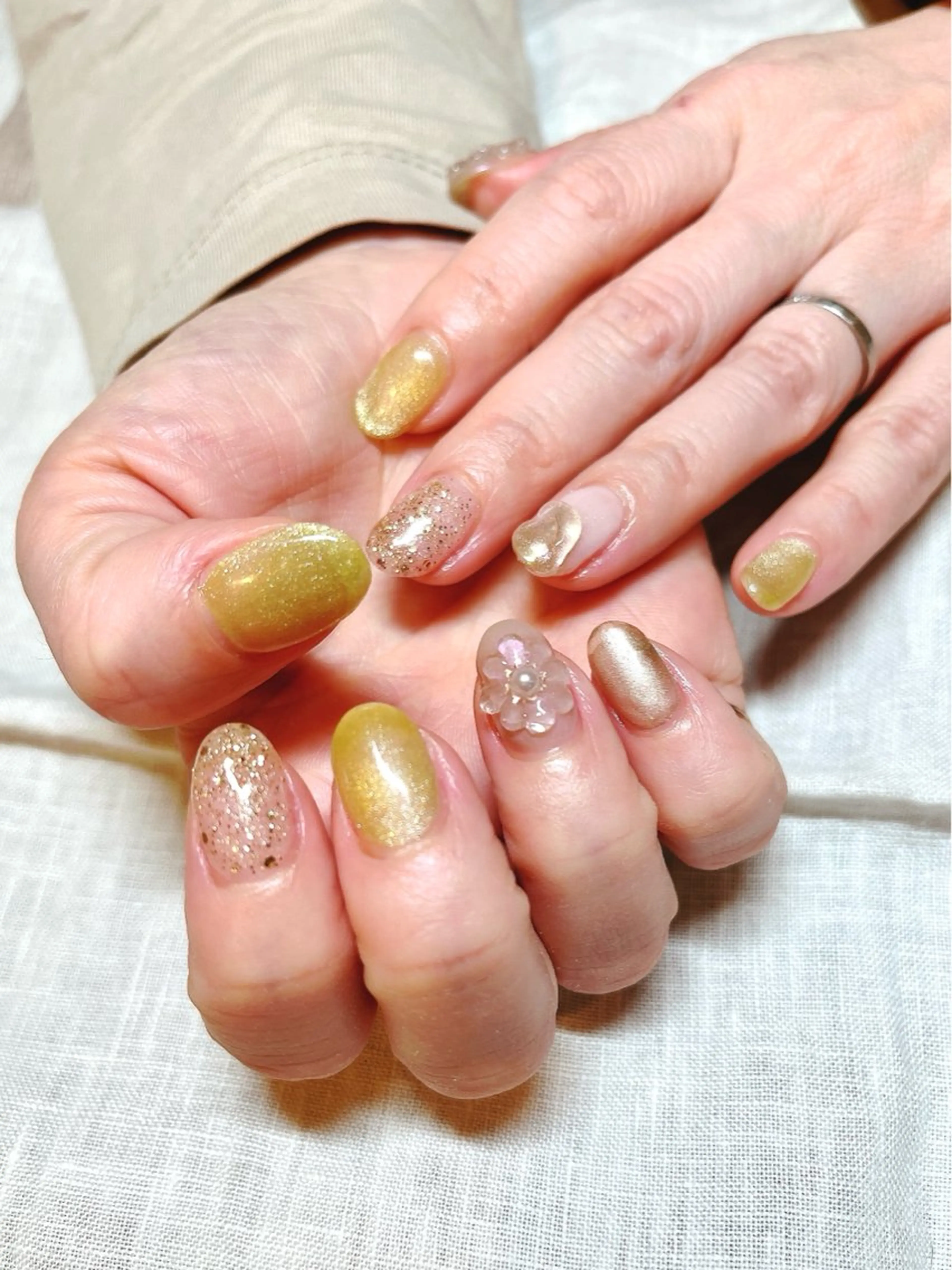 ネイル ワンカラーネイル 春ネイル atelier mofのネイルデザイン