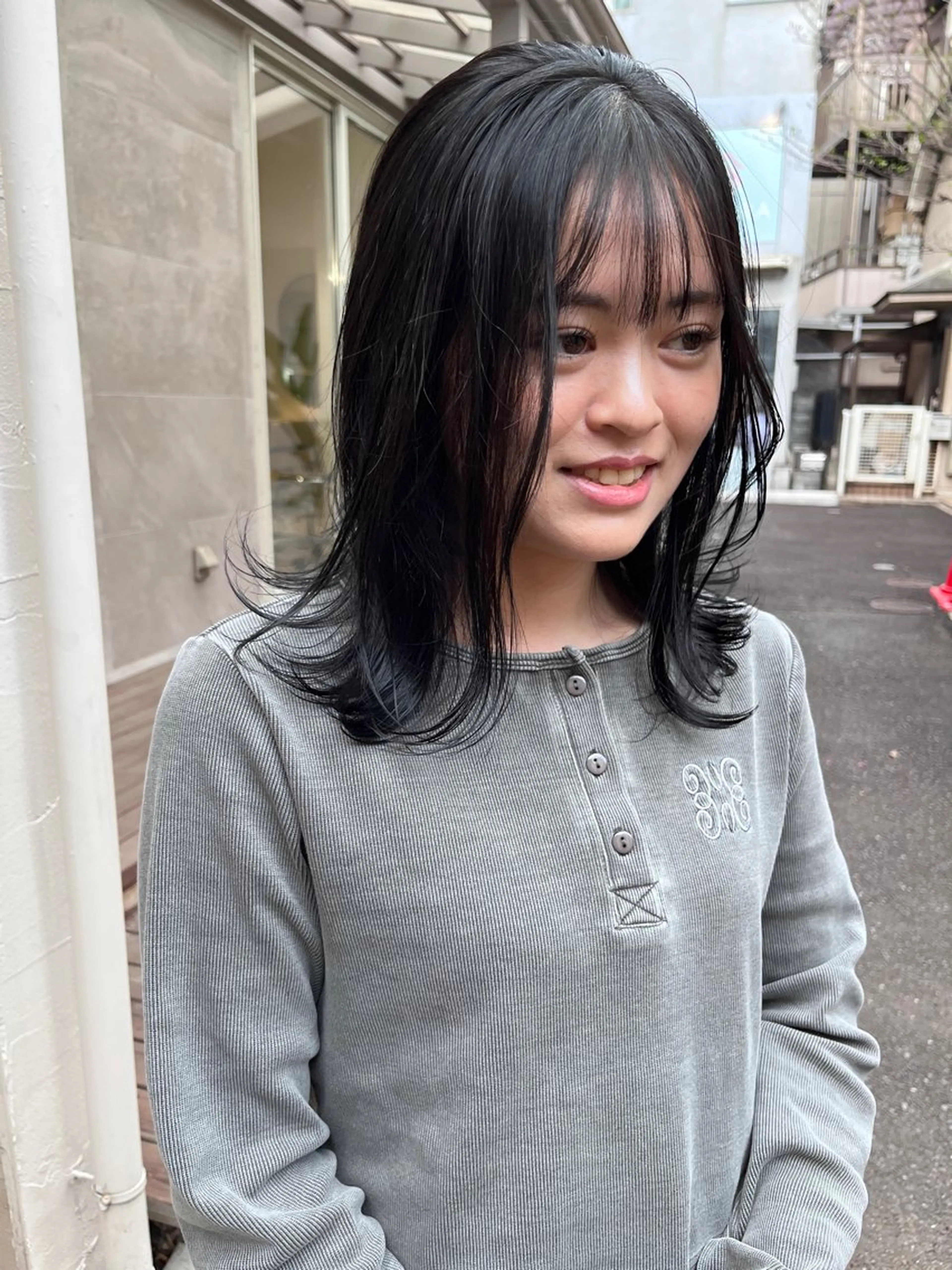 ミディアム カラー 透明感カラー カット ヘアカラー トリートメント ヨシダ トモキのヘアスタイル