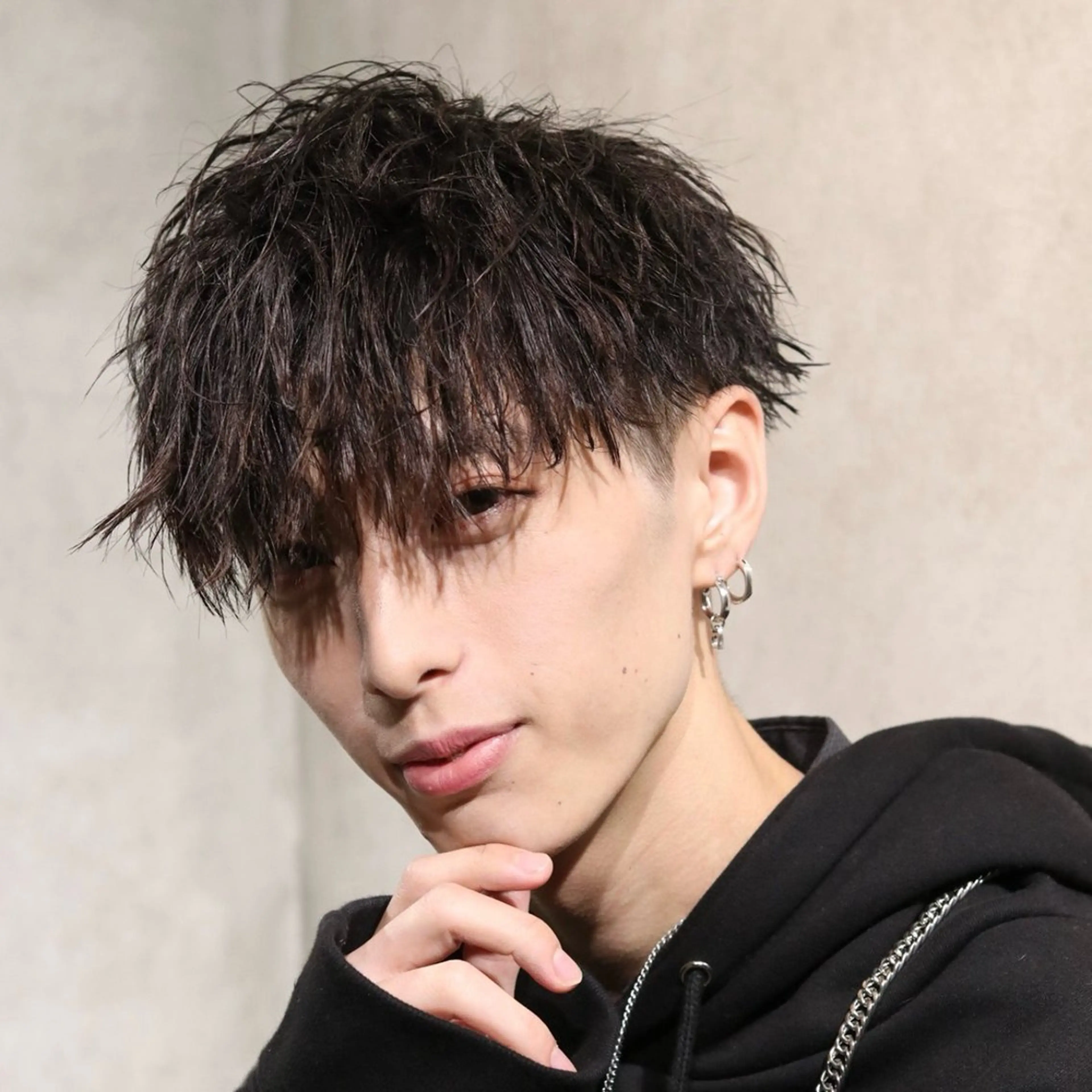 ミディアム パーマ メンズ カット パーマ ヘアセット メンズ特化🧞‍♂️ ASHU🧞‍♂️のヘアスタイル