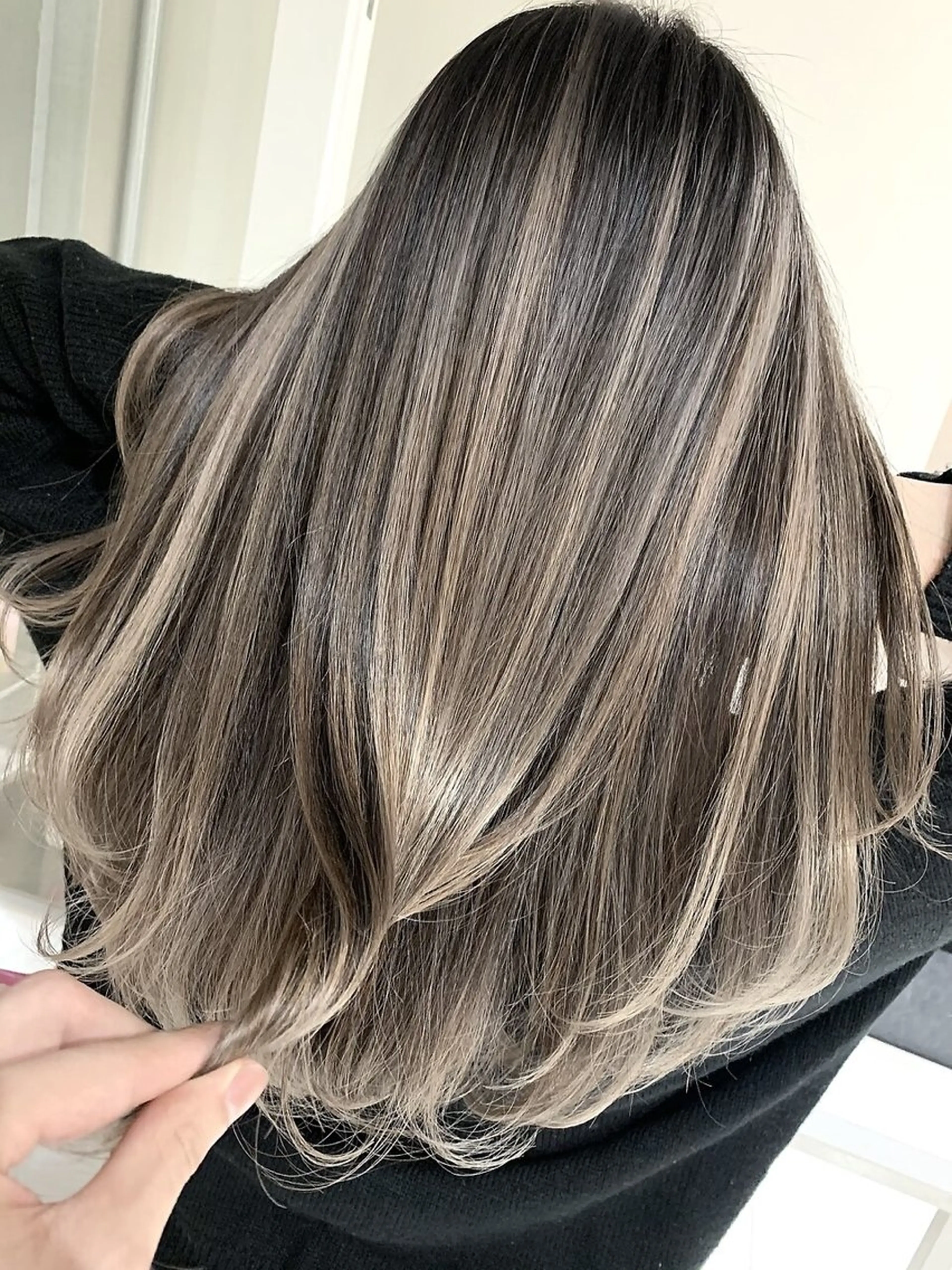 ロング カラー バレイヤージュ ブリーチ ケアブリーチ レイヤーカット Rikuto/原宿 /グラデーションのヘアスタイル