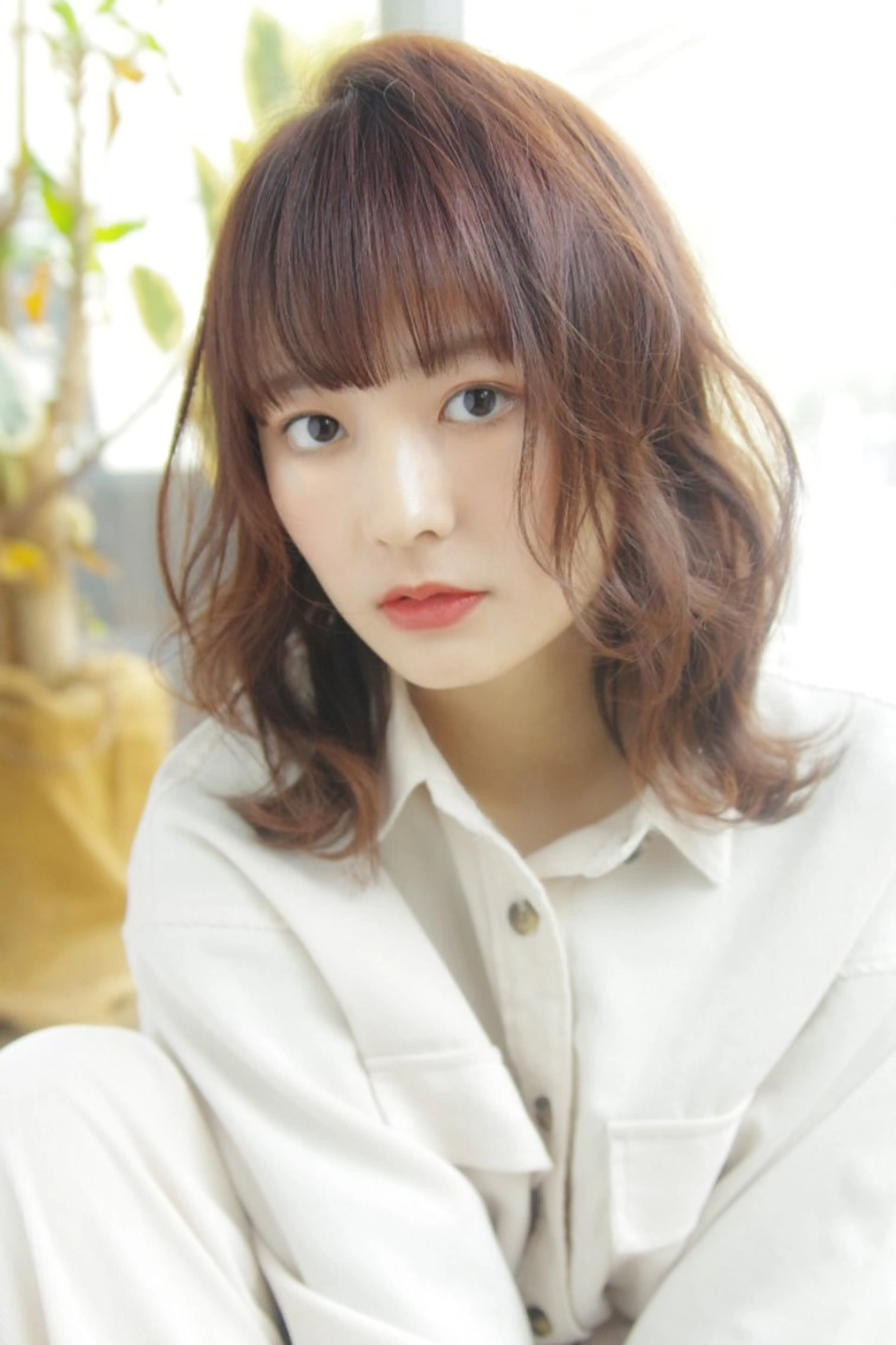 ミディアム ハイライト 髪質改善 レイヤーカット トリートメント ヘアカラー ✨髪質改善美容師✨ Less シバタのヘアスタイル