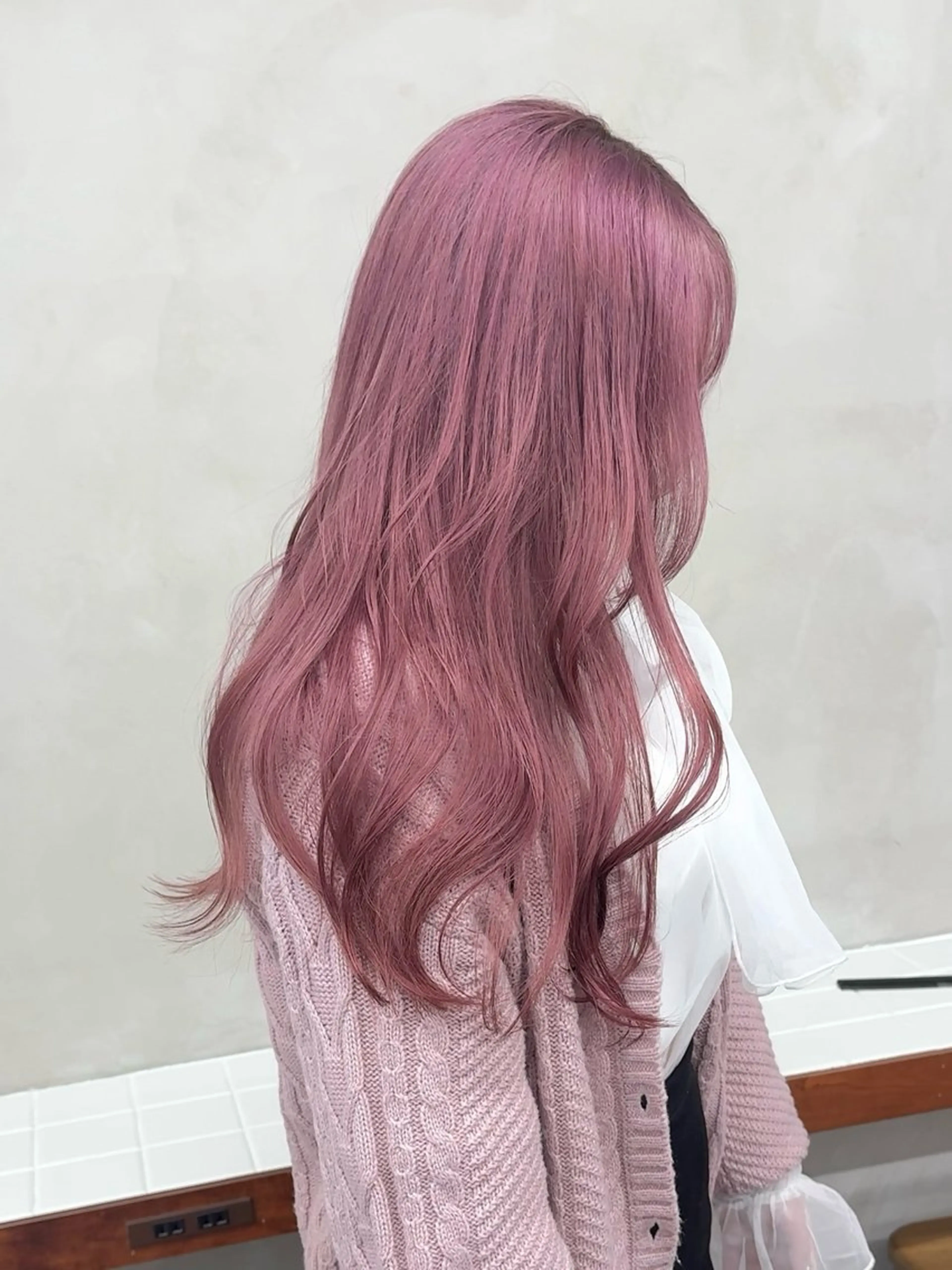 ロング カラー アッシュ ベージュカラー ブリーチ ブロンド ブラウンカラー カット ヘアカラー トリートメント nico TOKYO 渋谷所属・ハイトーンブリーチ 特化🌈フジタハルキのヘアスタイル