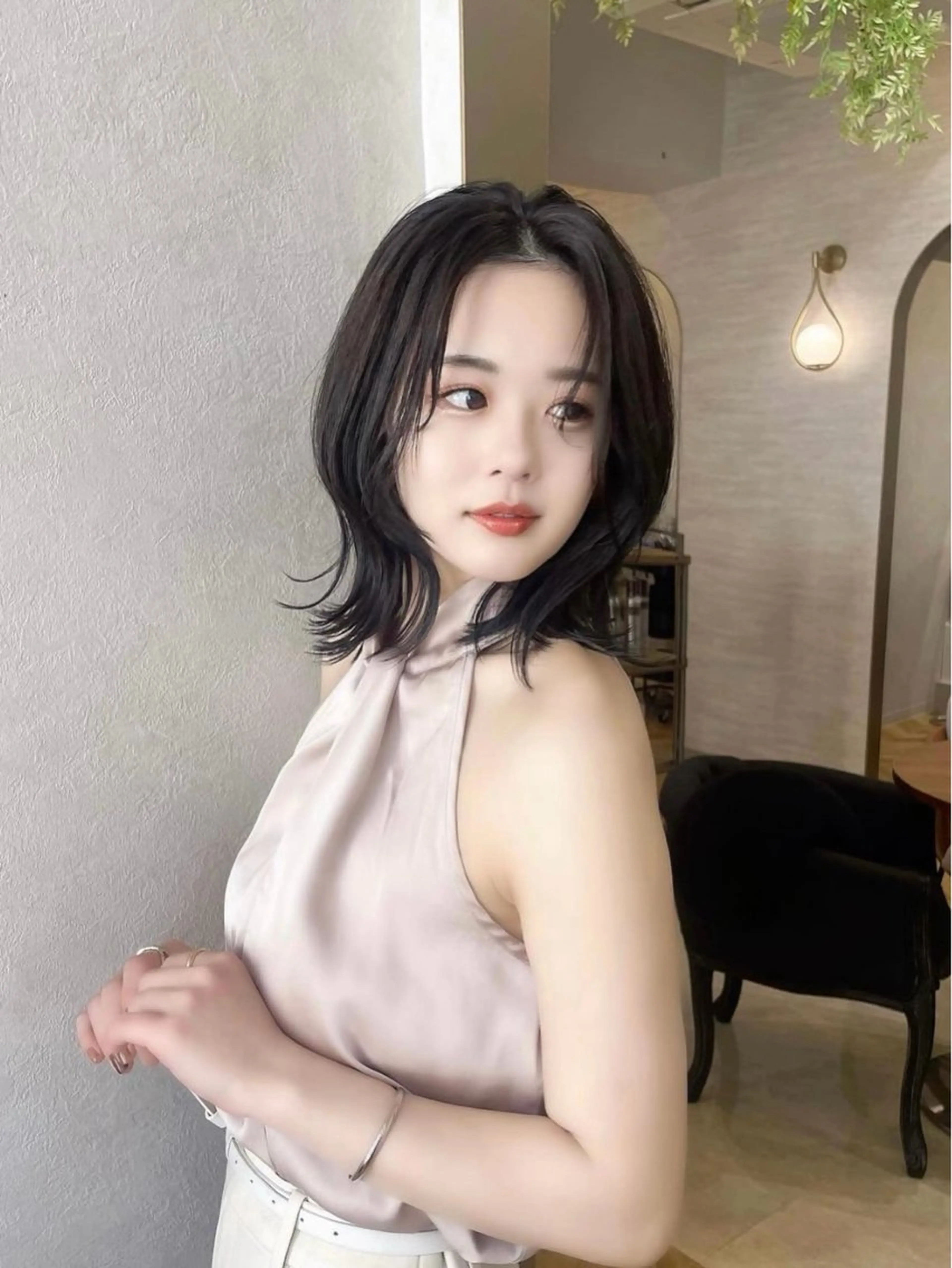 ミディアム 濱野 梨奈のヘアスタイル