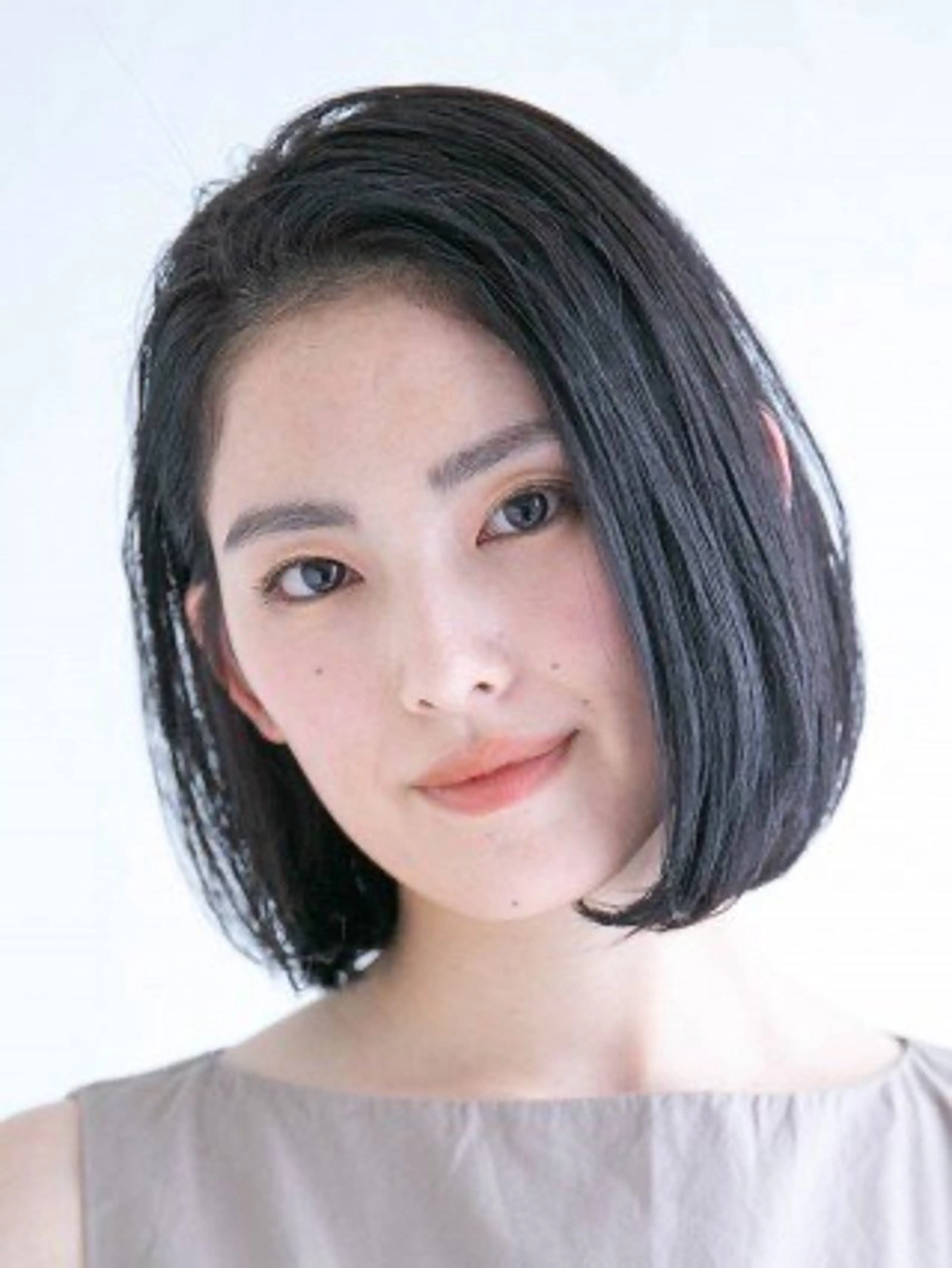 ショート カラー 丸みショート ボブ ショートヘア 小顔カット 縮毛矯正 カット ヘアカラー 縮毛矯正 トリートメント 越谷の 髪質改善師✨のヘアスタイル