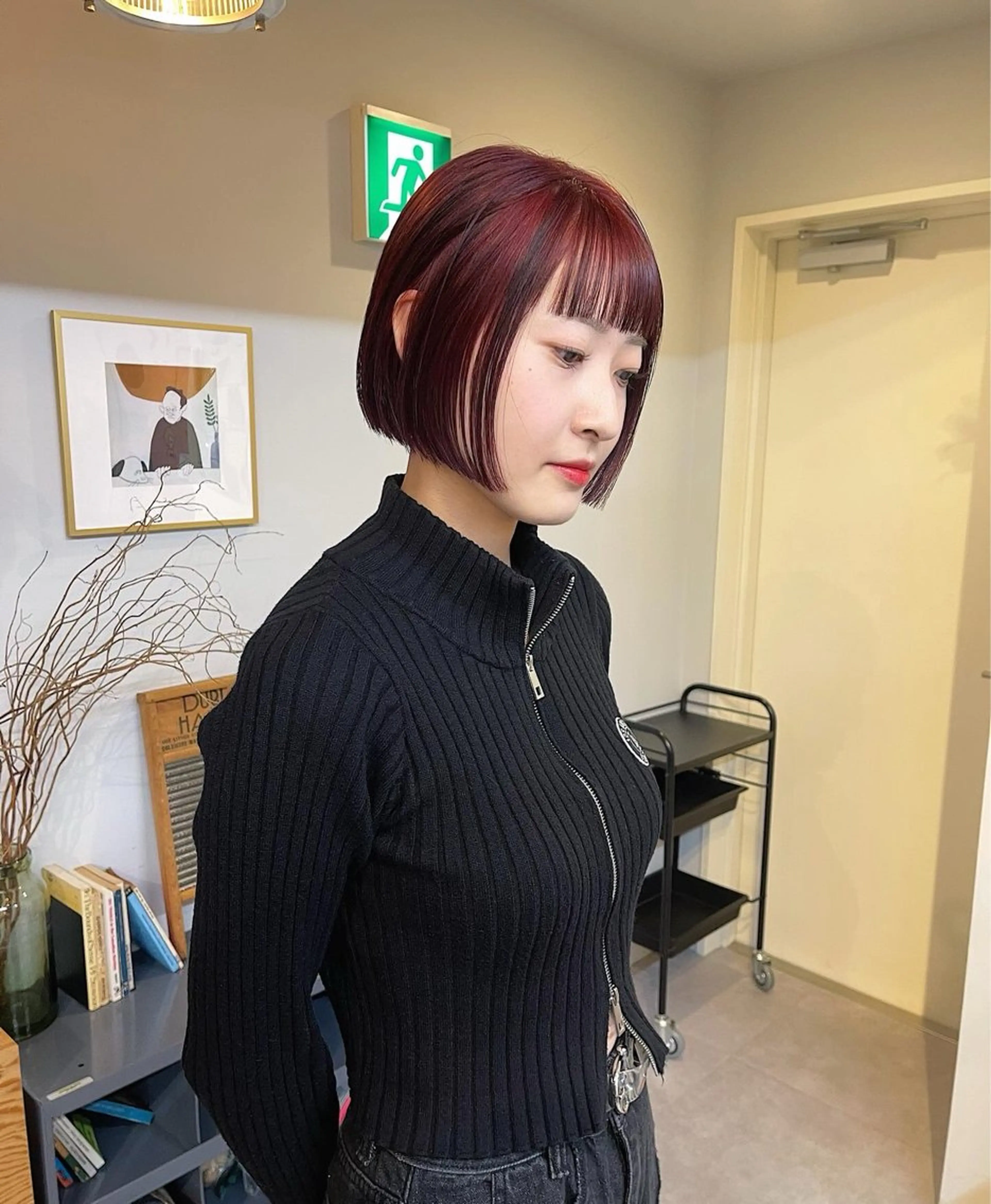 ショート カラー ブリーチ ボルドーカラー ブリーチなしカラー レッドカラー ボブ カット ヘアカラー トリートメント ヘアセット ✅ボブ/パーマ/ 表参道/KENTA✅のヘアスタイル