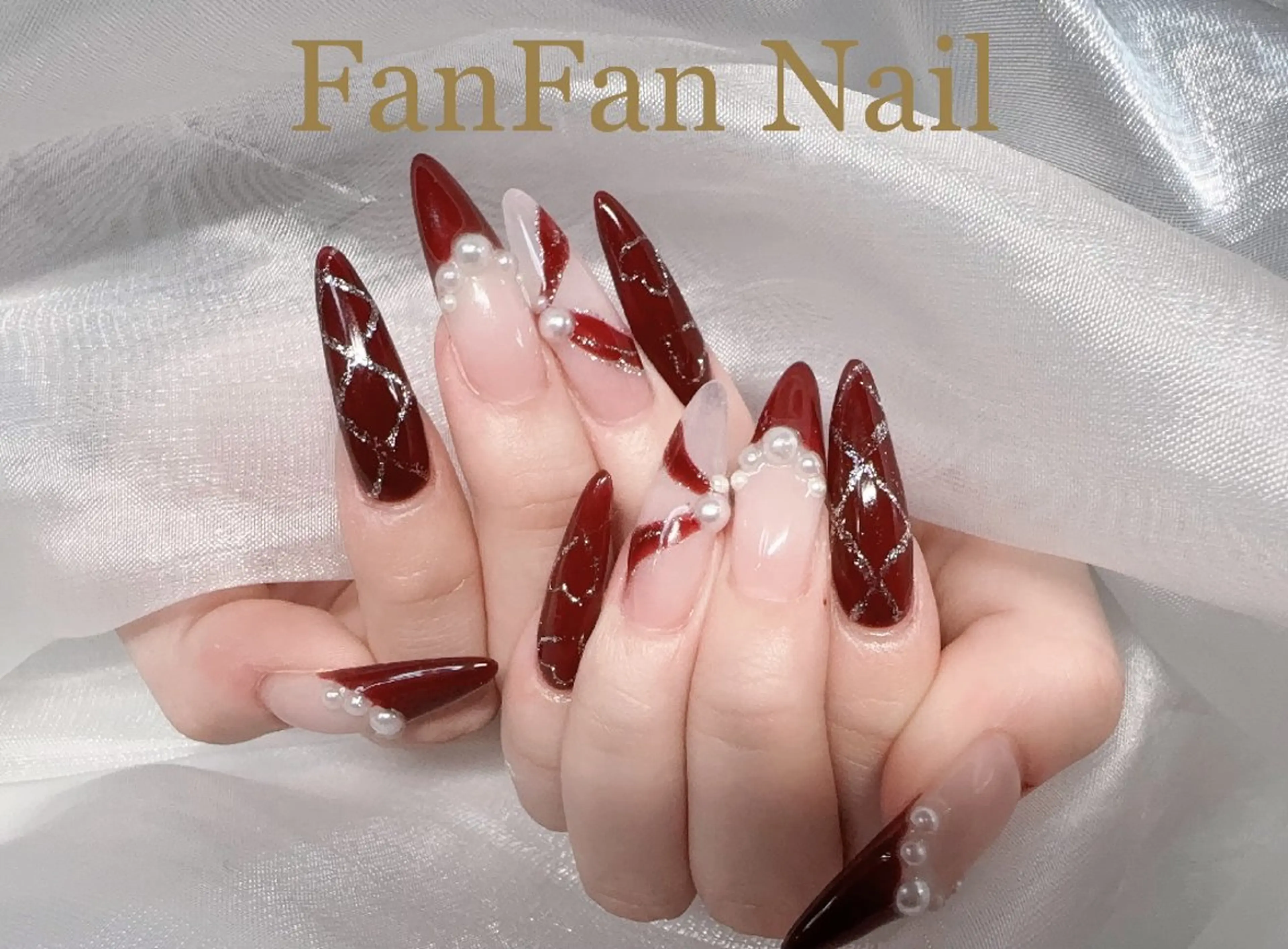 ネイル アートネイル オーロラネイル ガーリー キラキラネイル 韓国ネイル ハンドネイル Fanfan  長さ出し専門のネイルデザイン