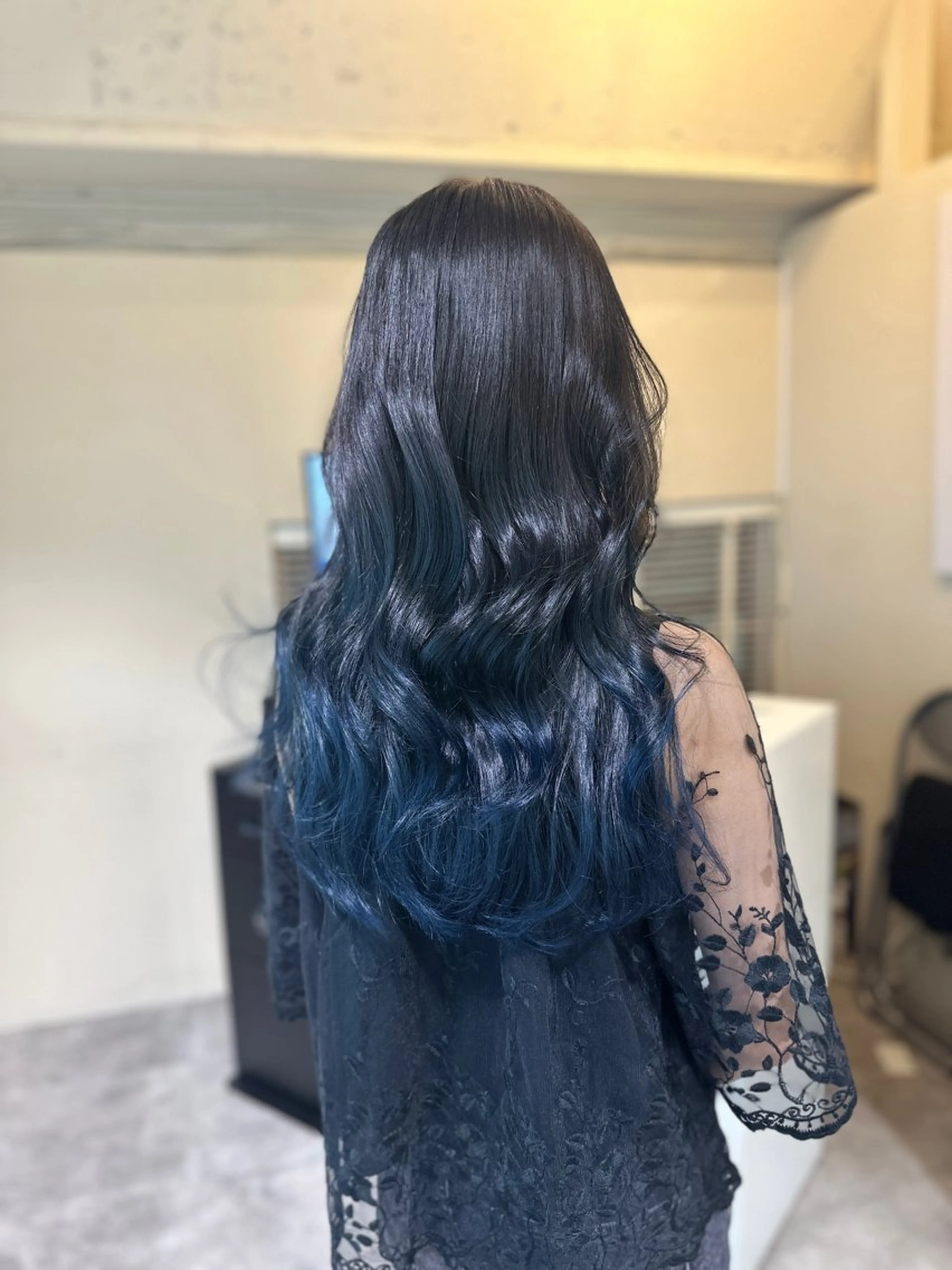 ロング カラー アディクシーカラー バレイヤージュ ブリーチ デザインカラー ダブルカラー ヘアカラー レイヤーカット nude ヘア大和のヘアスタイル