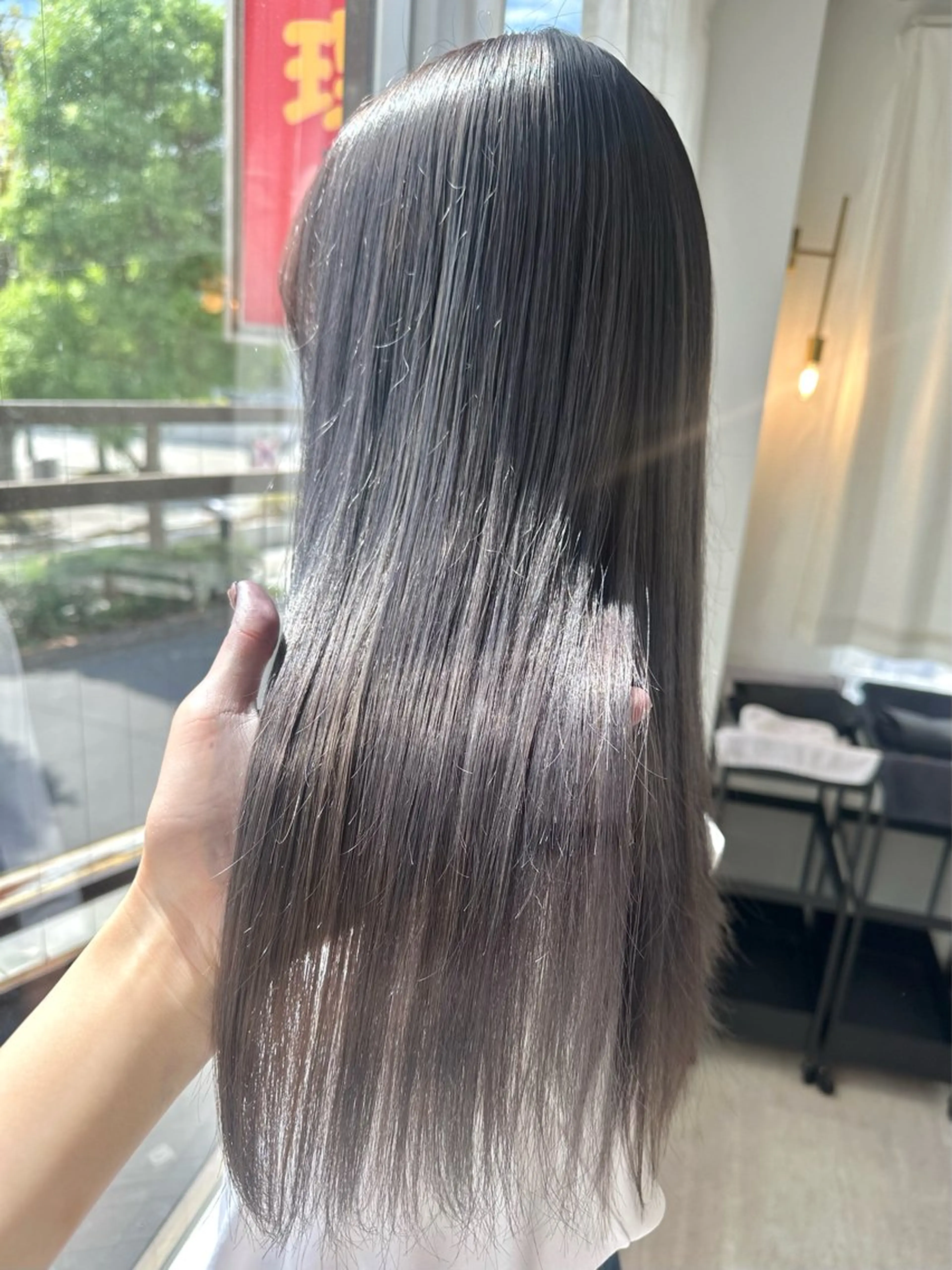 セミロング カラー アッシュ アッシュグレー ベージュカラー ブリーチ ケアブリーチ ヘアカラー 🦋高瀬寛菜🦋 韓国/ブリーチのヘアスタイル