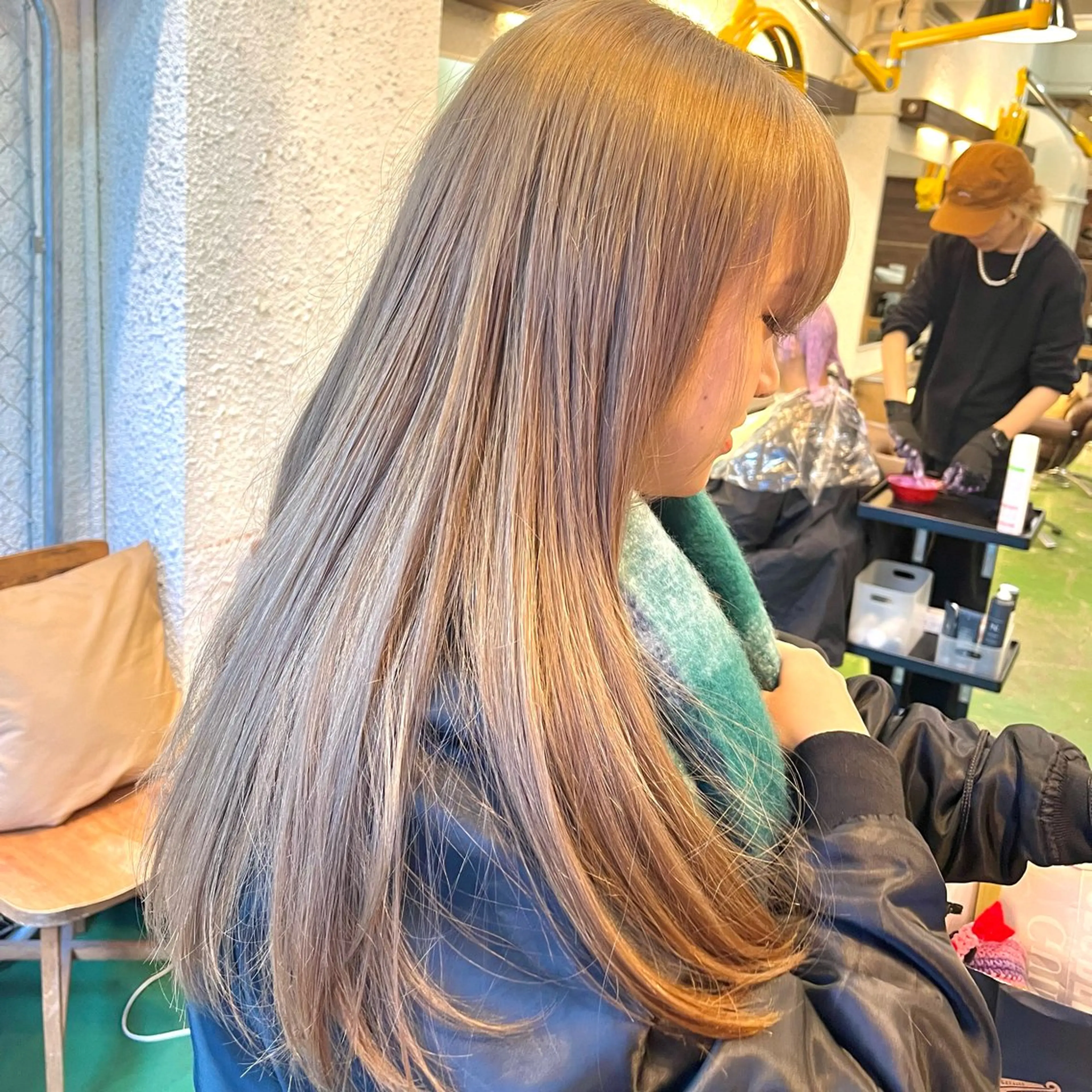 ロング カラー GO TODAY SHAiRE SALON 原宿本店所属・ブリーチ/レイヤー ハッシュカット/河内のヘアスタイル