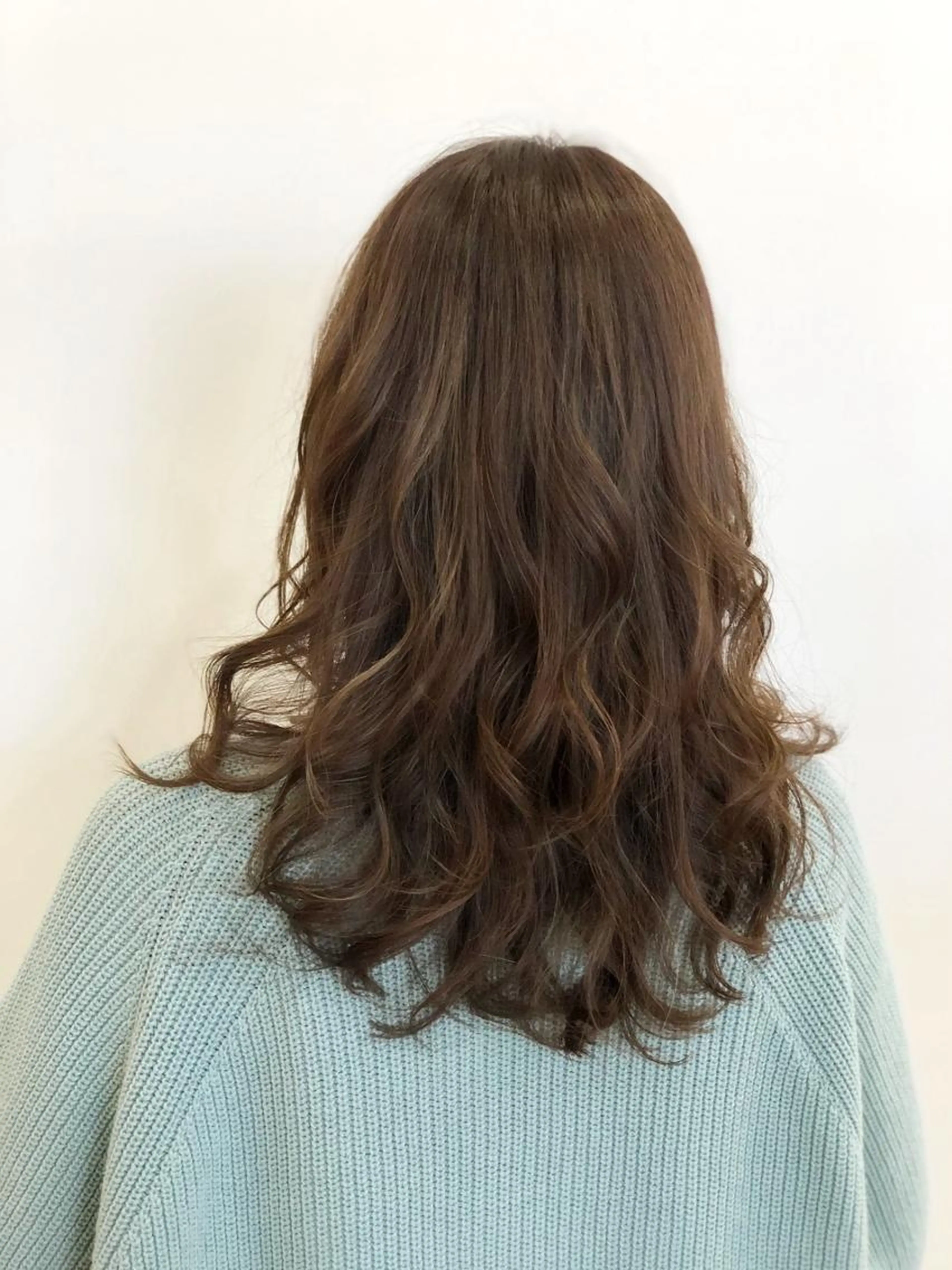 【新規/平日午後限定】カット＋透明感艶カラー￥2600〜の写真
