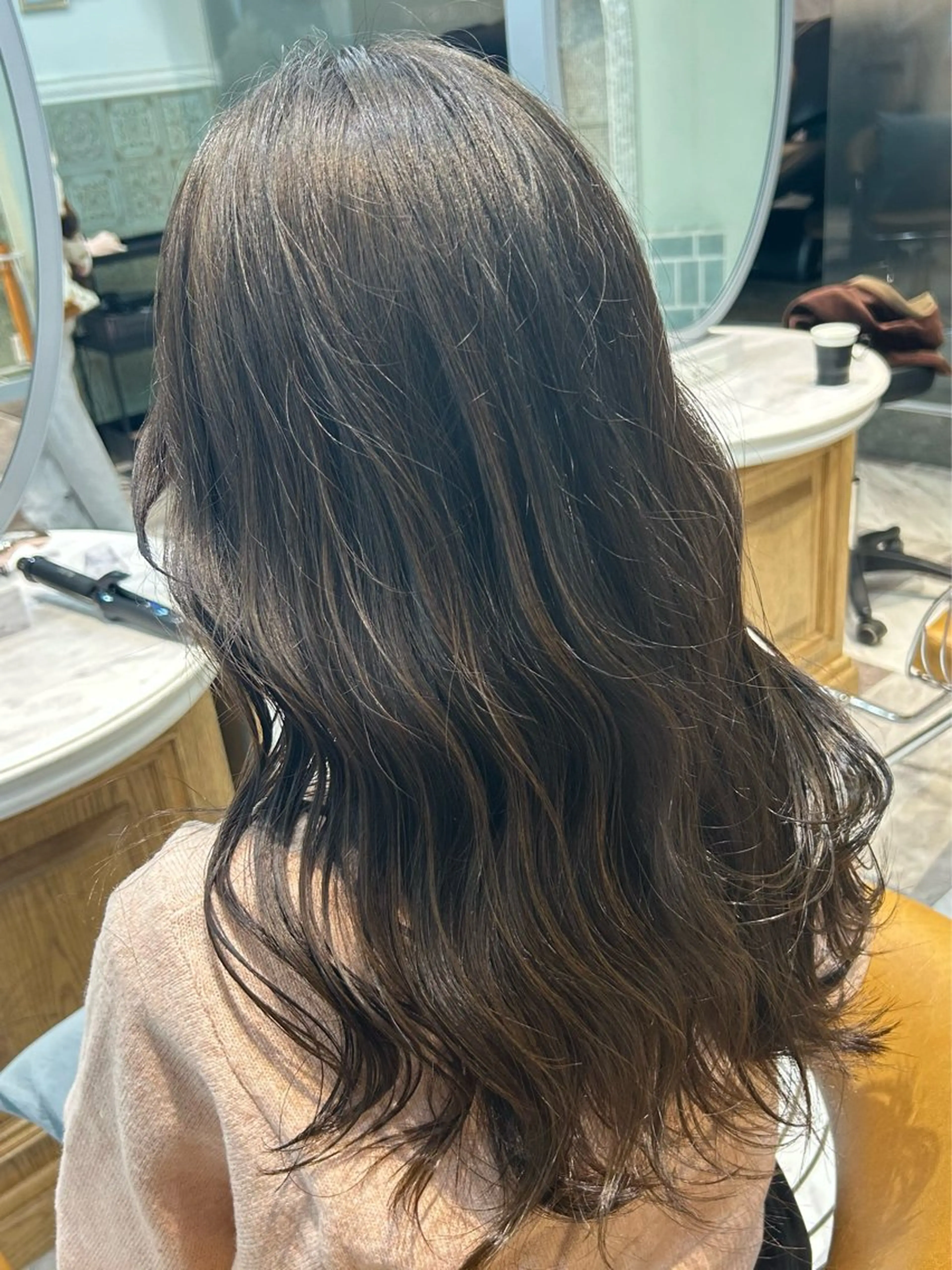 ロング カラー ヘアカラー トリートメント ブリーチで叶える透明 感カラーTakeruのヘアスタイル
