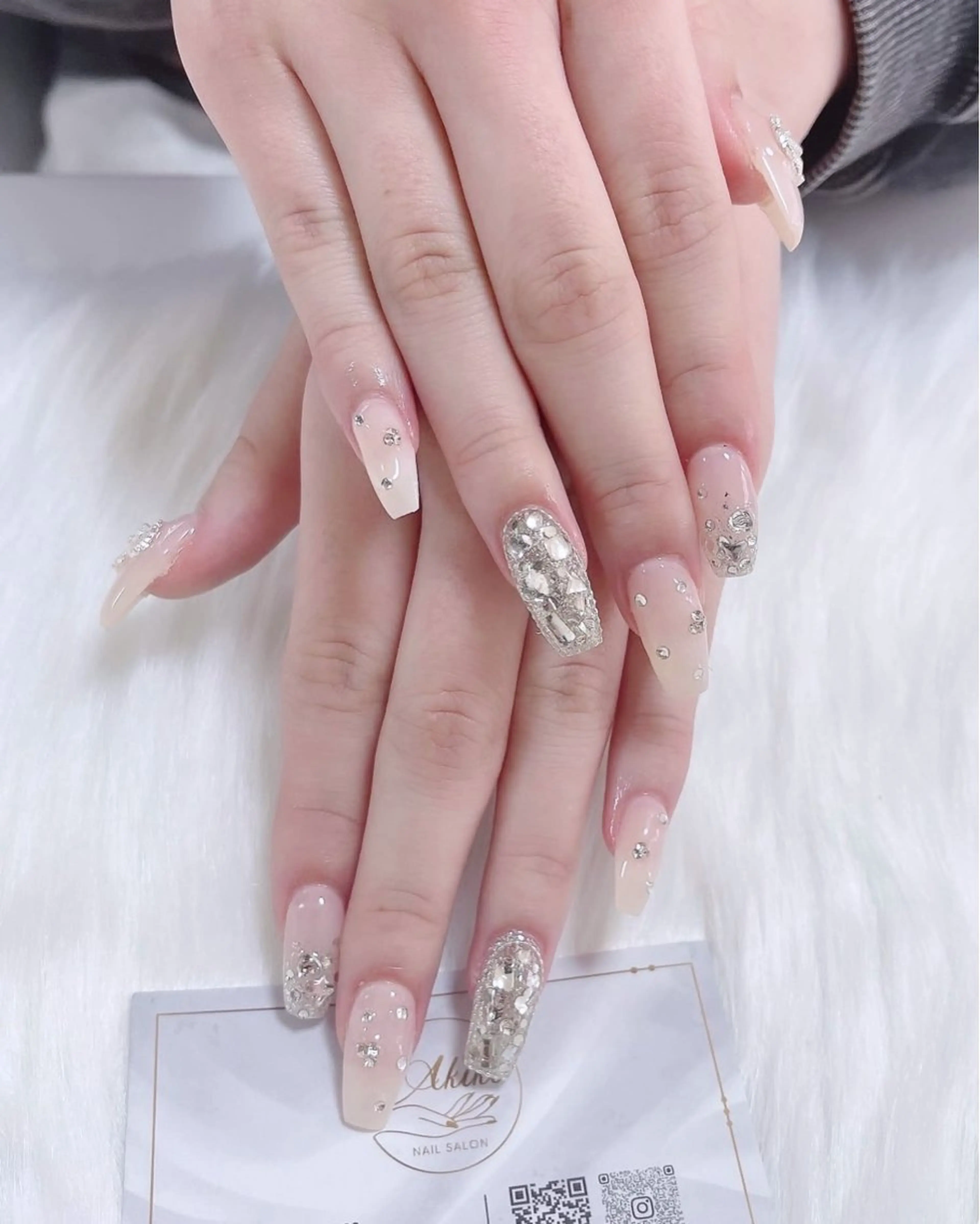 ネイル フットネイル ジェルネイル 韓国ネイル マグネットネイル 持ち込み ハンドネイル Akiko ネイルサロン所属・AKIKO ネイルサロンのネイルデザイン