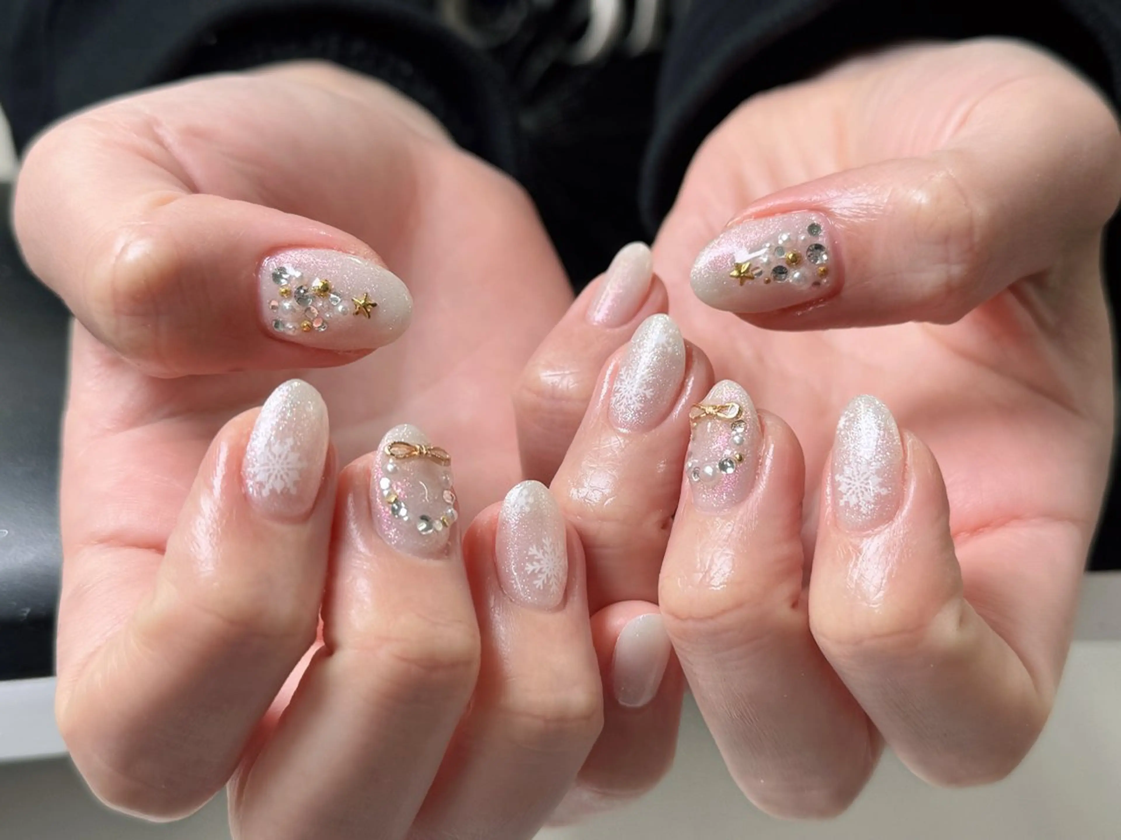 ネイル 長さ出し フラッシュネイル ジェルネイル ホログラムネイル 韓国ネイル ハンドネイル ハンドケア Nail&Eyela sh Nanaのネイルデザイン