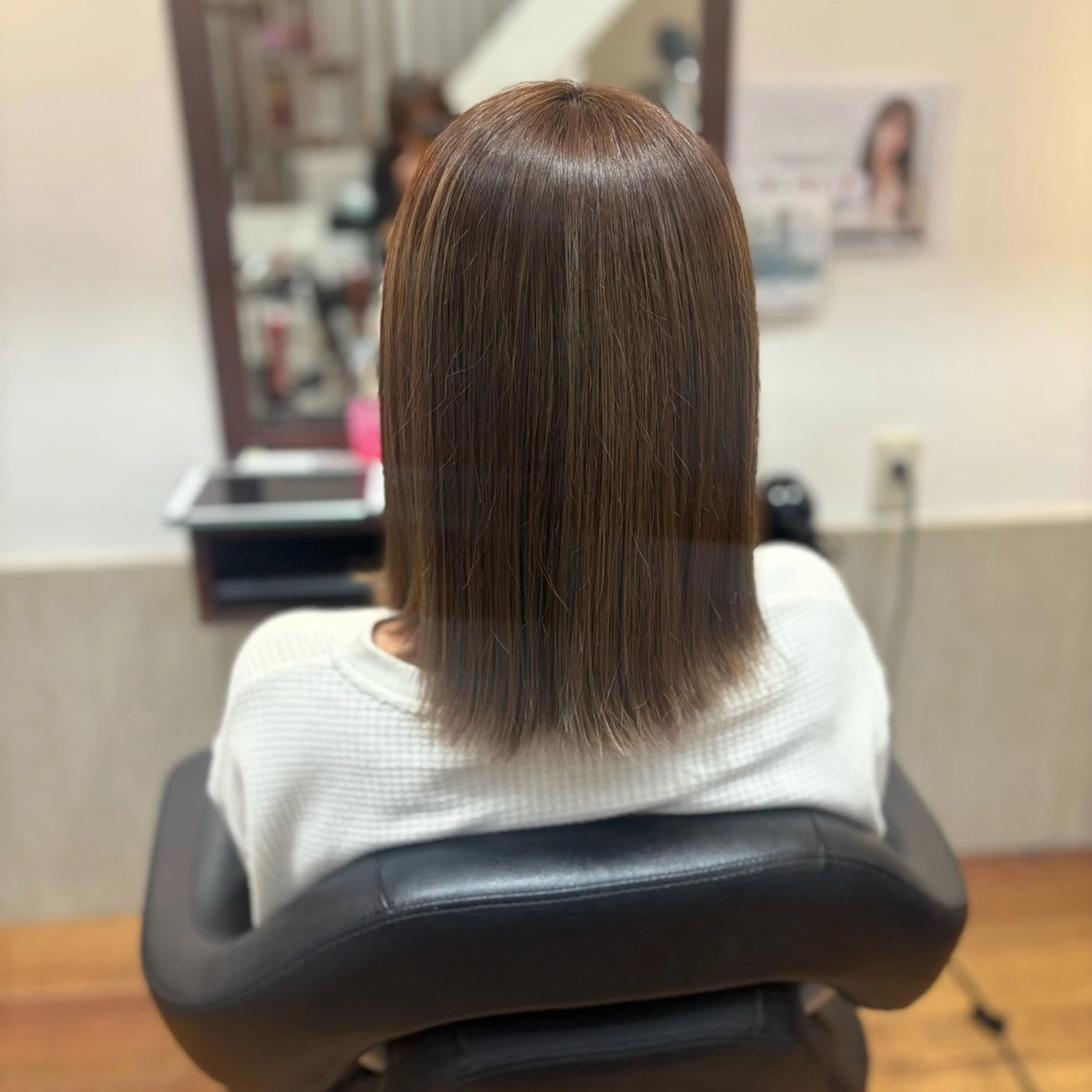 ミディアム MOLLASALON 浅香山店所属・艶髪✨美髪✨ 辻桃加のヘアスタイル