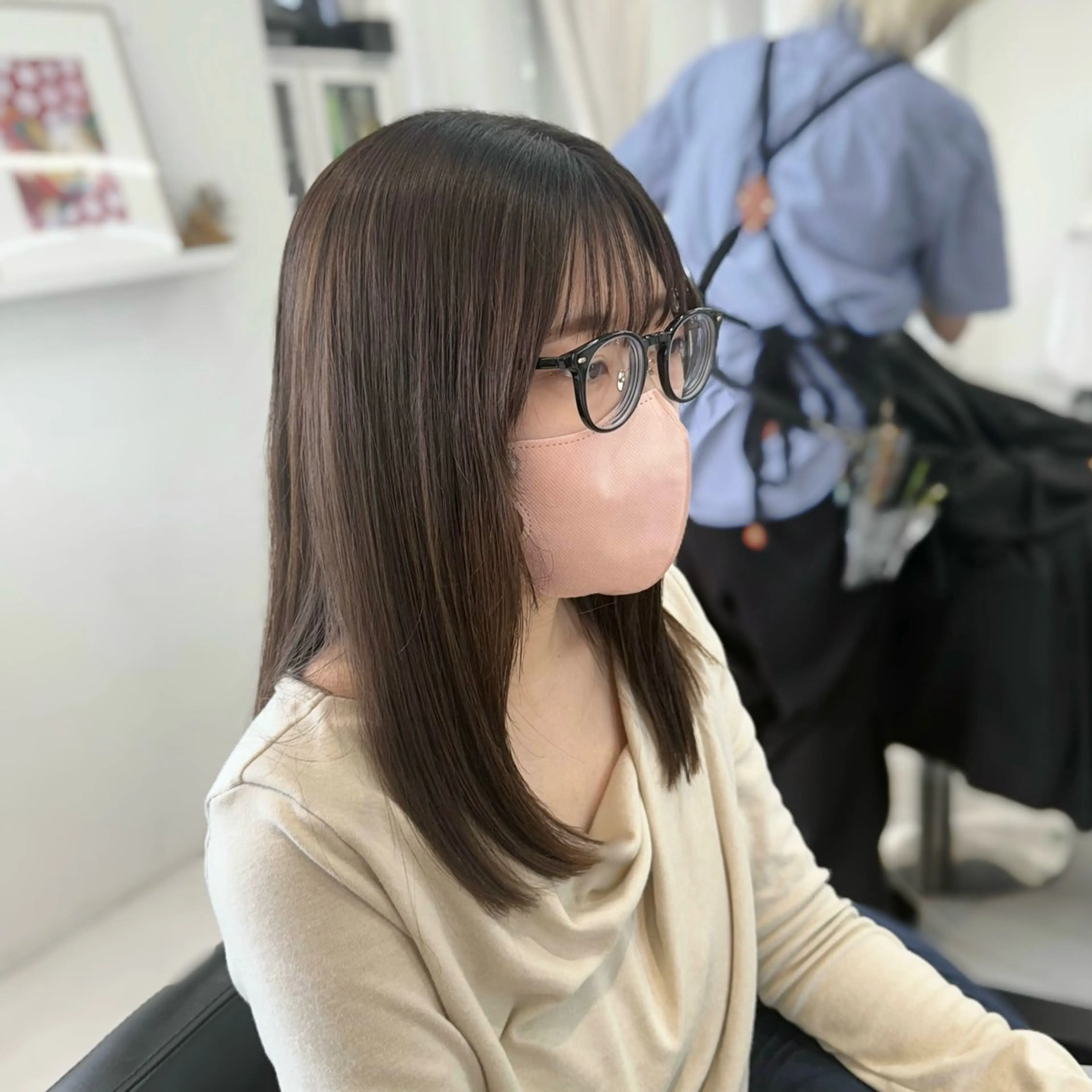 ミディアム カット ヘアカラー トリートメント 榎本 雪来 LEV.のヘアスタイル