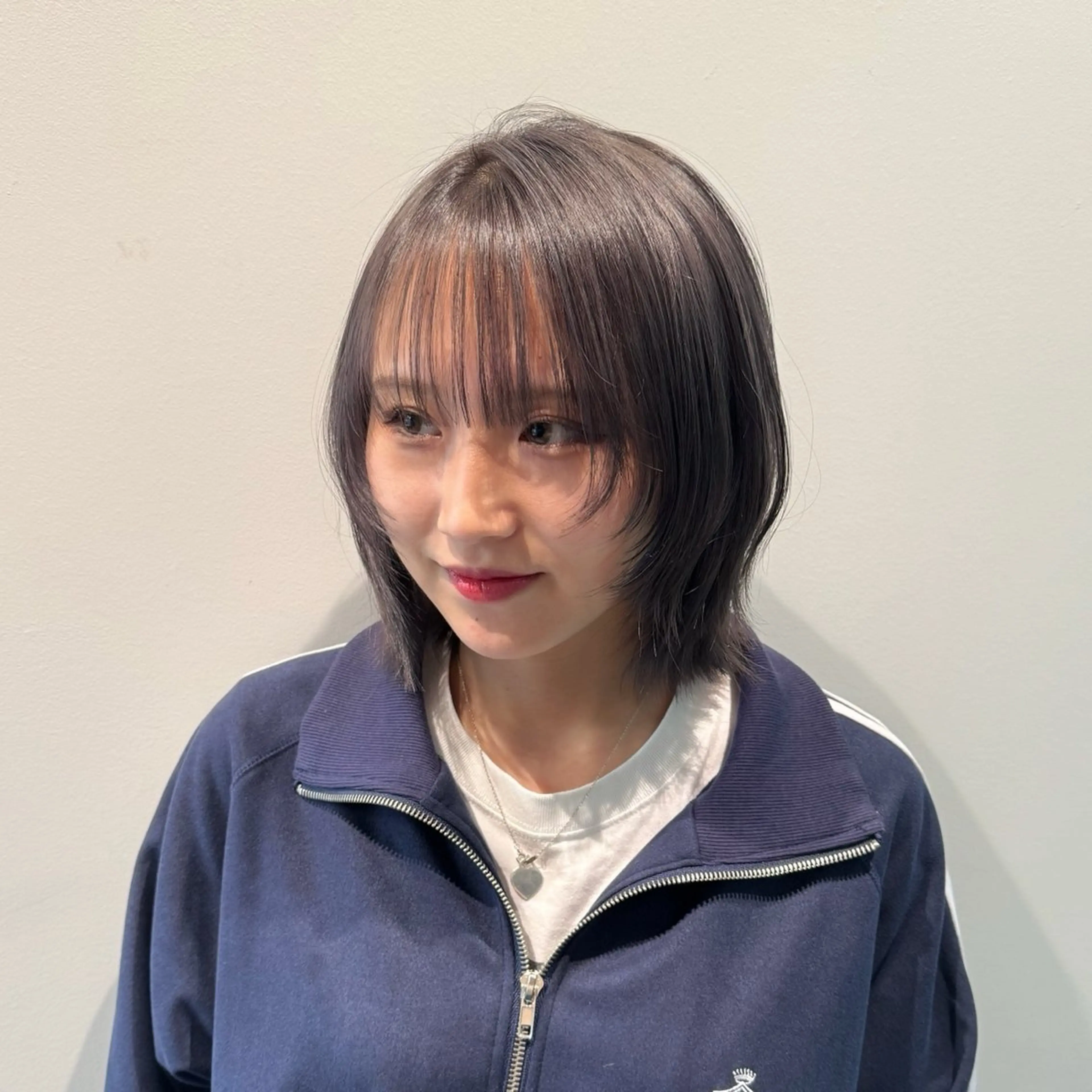 ミディアム ヘアカラー 韓国ヘア AINA🐱のヘアスタイル