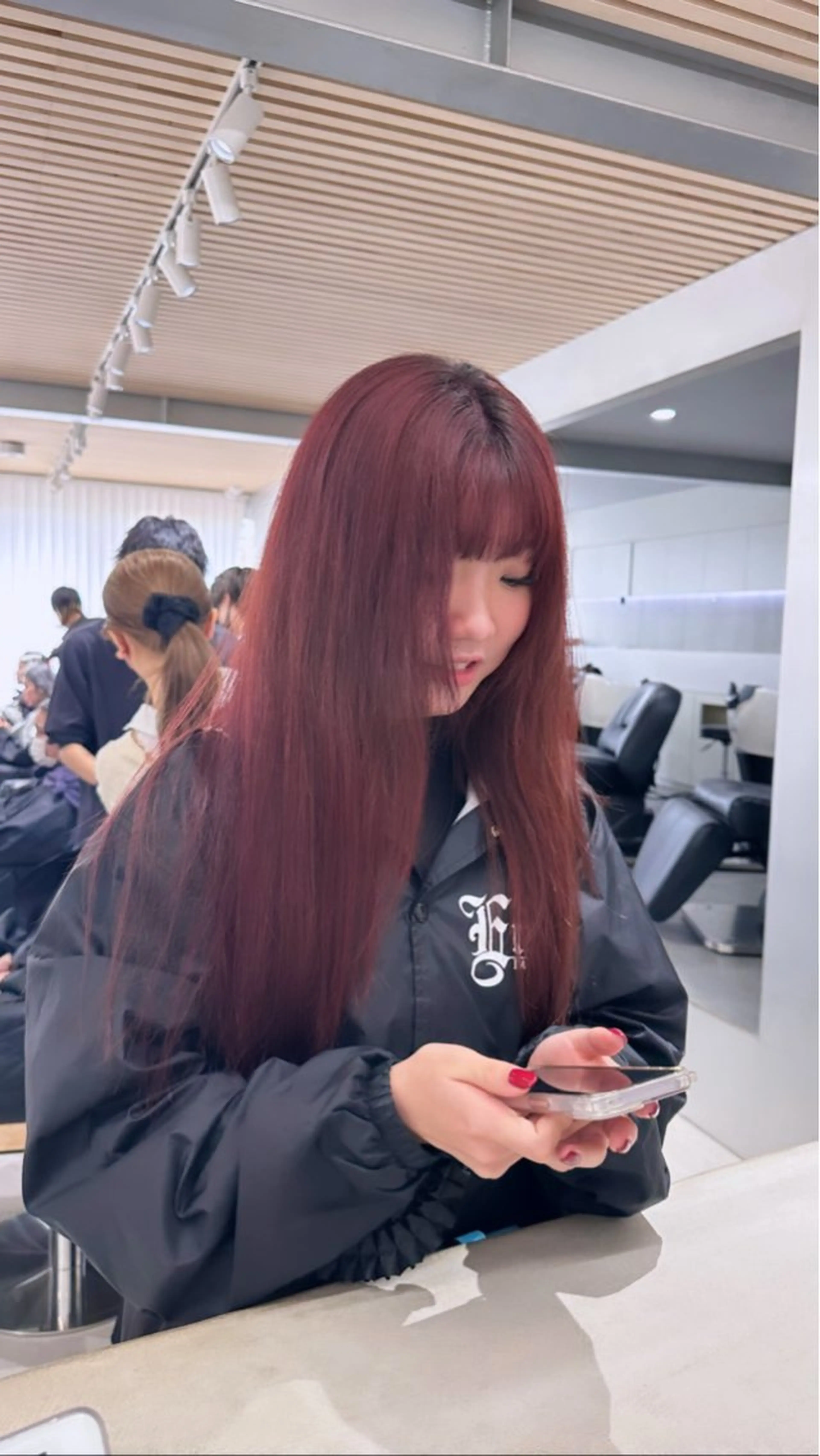 ロング カラー ヘアカラー トリートメント ブリーチしない 暖色colorのヘアスタイル