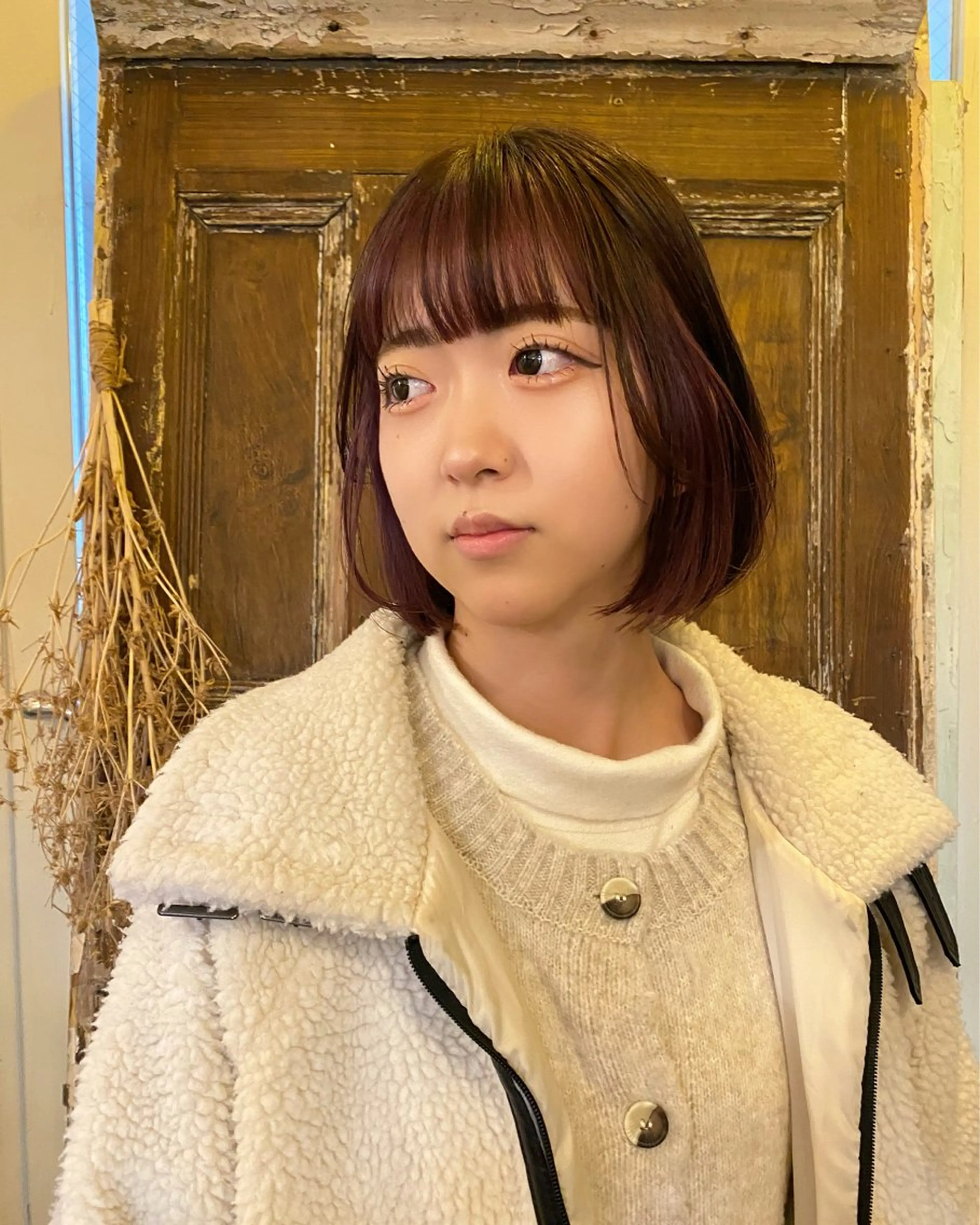 ショート ボブ ヘアカラー sea's所属・平果帆/レイヤー /矢場町/ブリーチのヘアスタイル