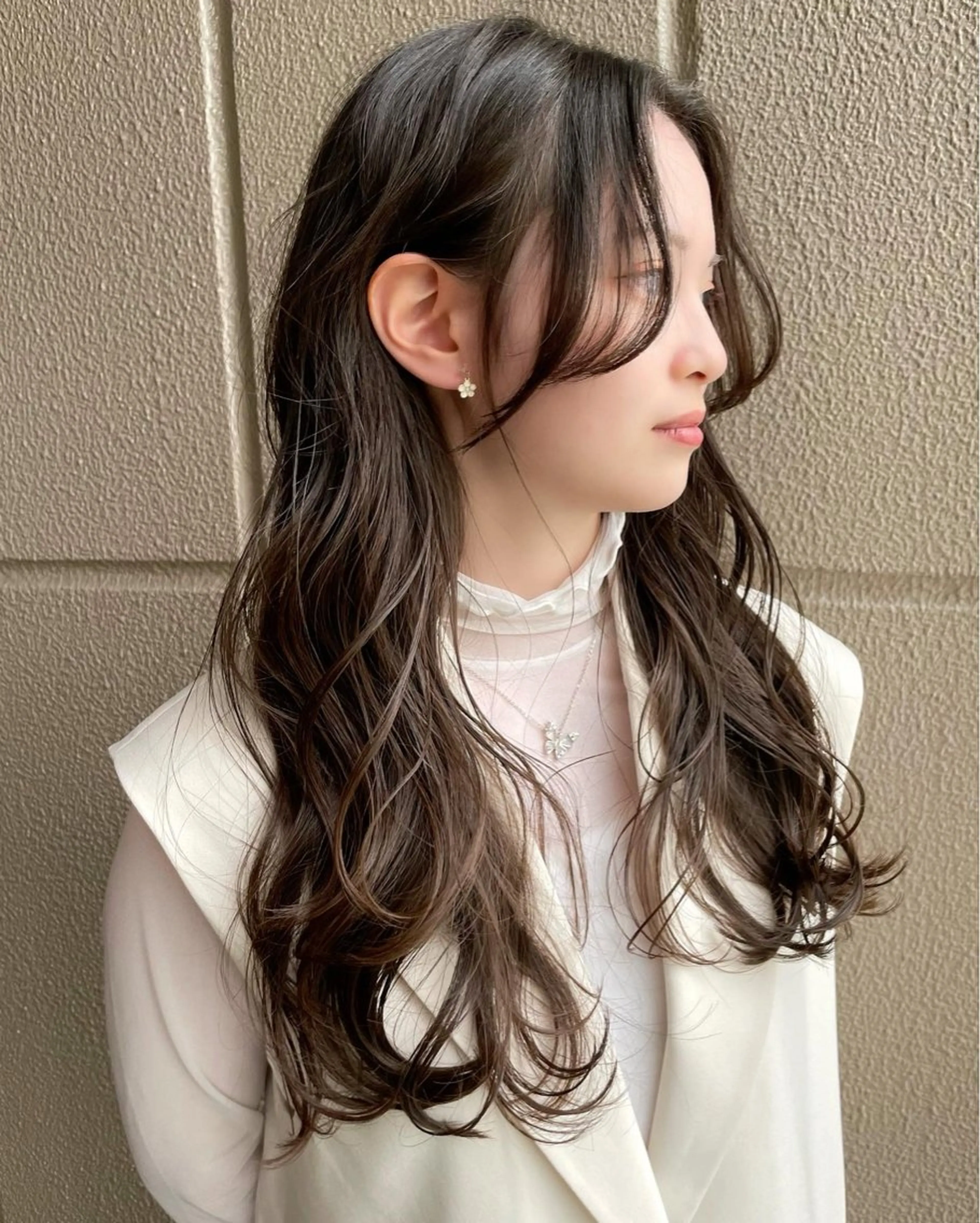 ロング カット ヘアカラー トリートメント 平 一裕のヘアスタイル