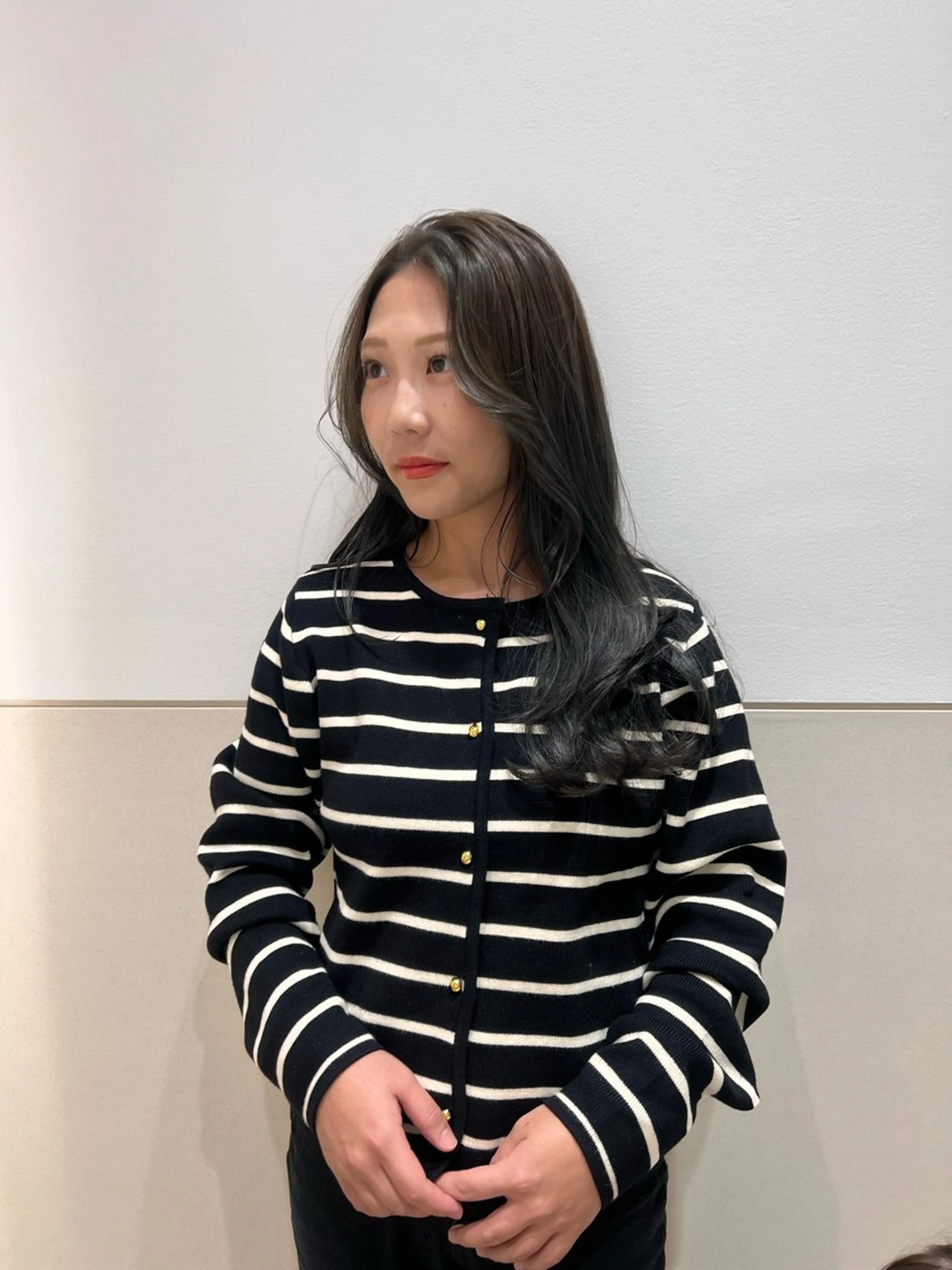 ロング カラー イルミナカラー レイヤーカット レイヤー:透けカラー :髪質改善🌼✨のヘアスタイル