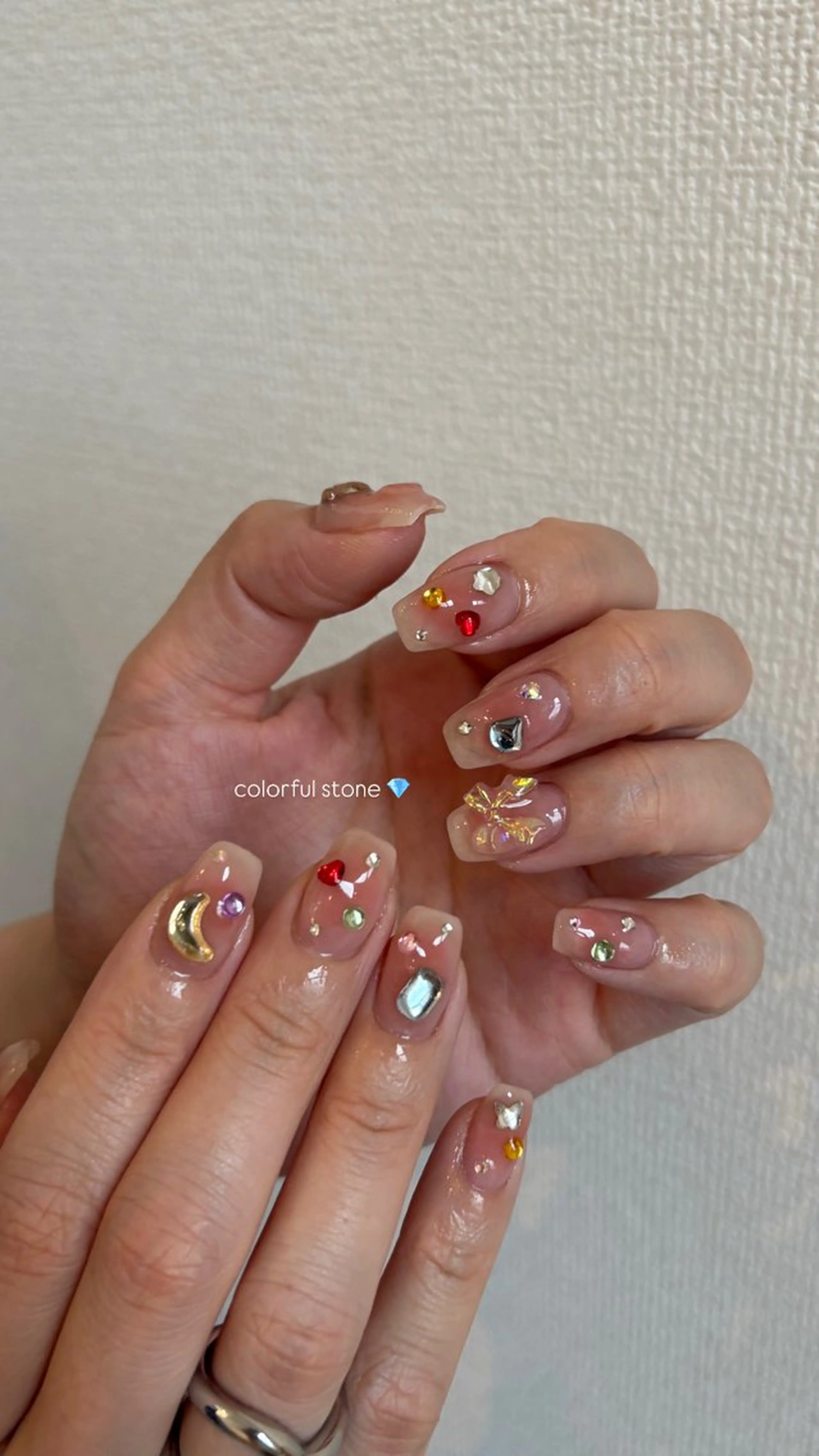 ネイル ストーンネイル private nailsalon Fofo所属・Fofo フォフォのネイルデザイン