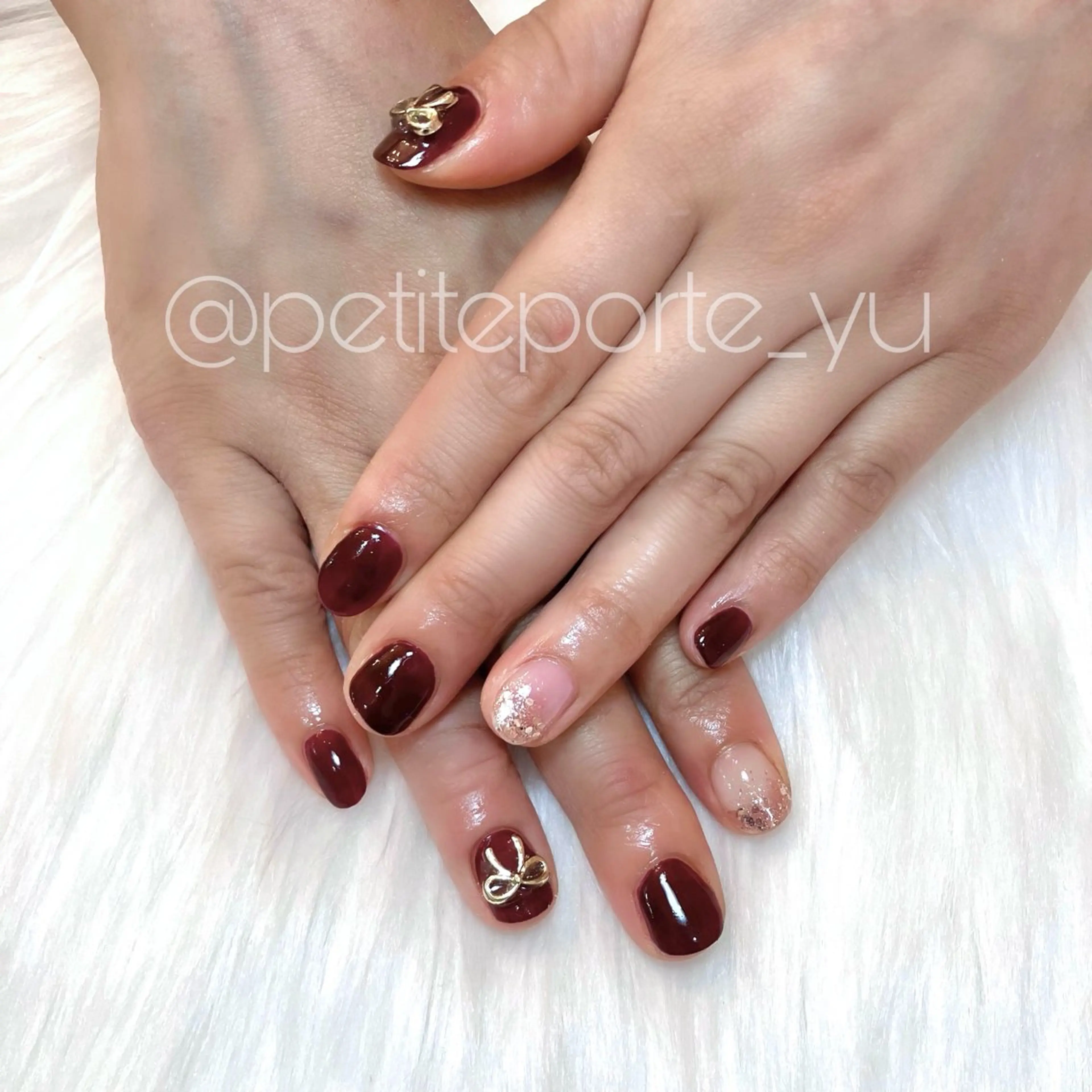 ネイル アートネイル ボルドー ゴールド グラデーション ラメ(グリッター) nailsalon petite porte所属・petite porteのネイルデザイン