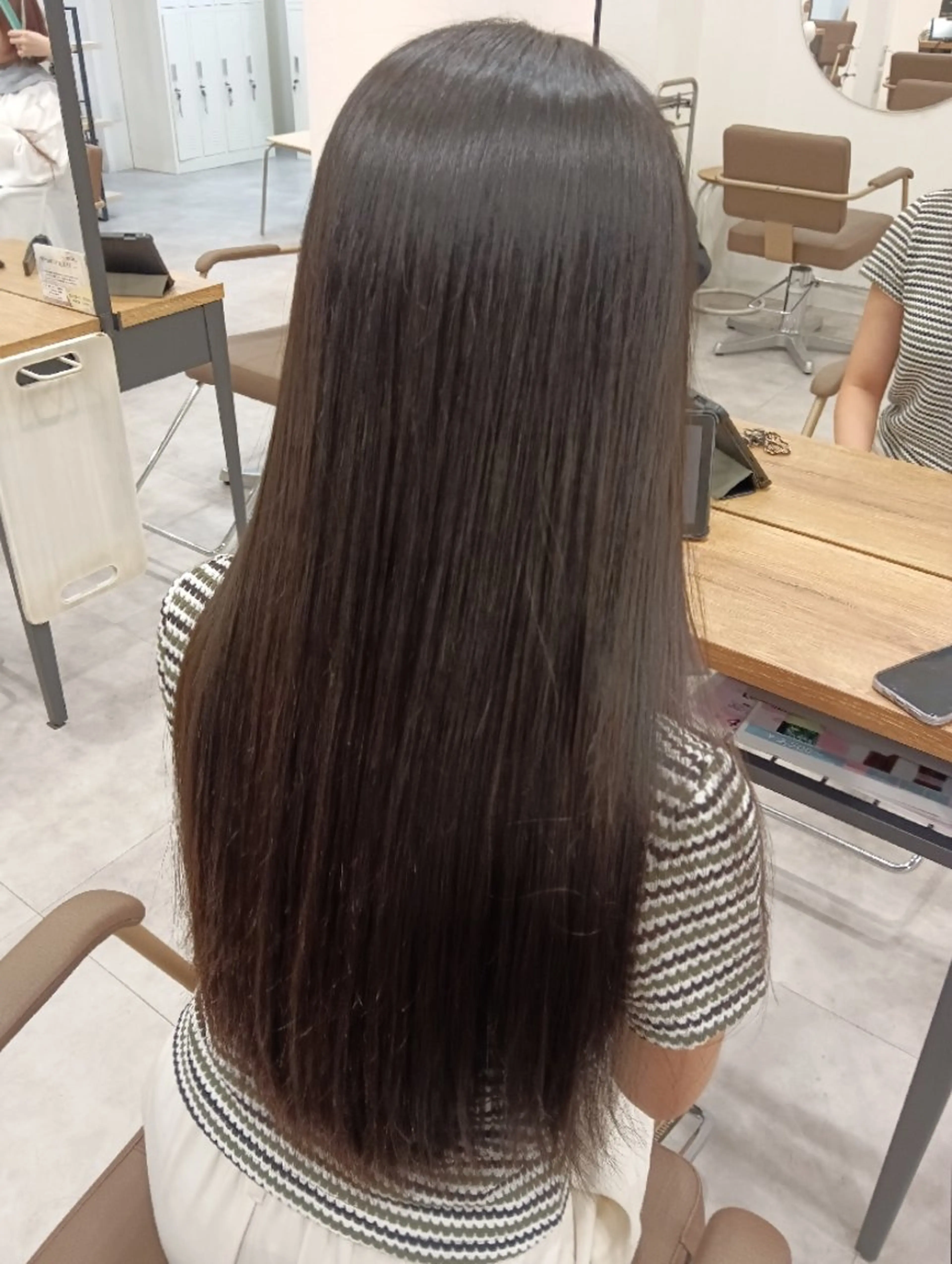 ロング ロング 縮毛矯正 kino 優里のヘアスタイル