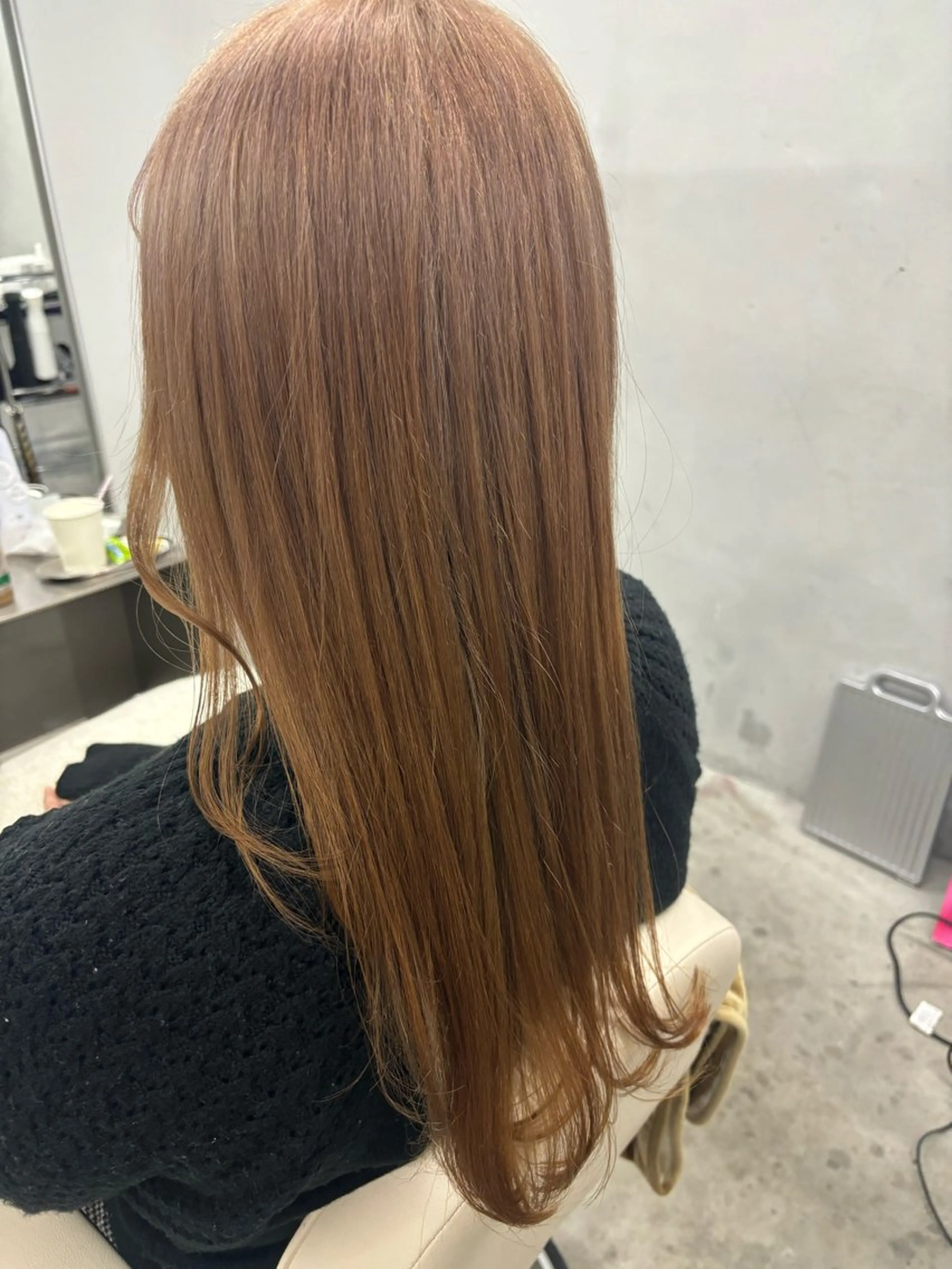 ロング カラー ベージュカラー ブリーチ 田代 佳穂のヘアスタイル