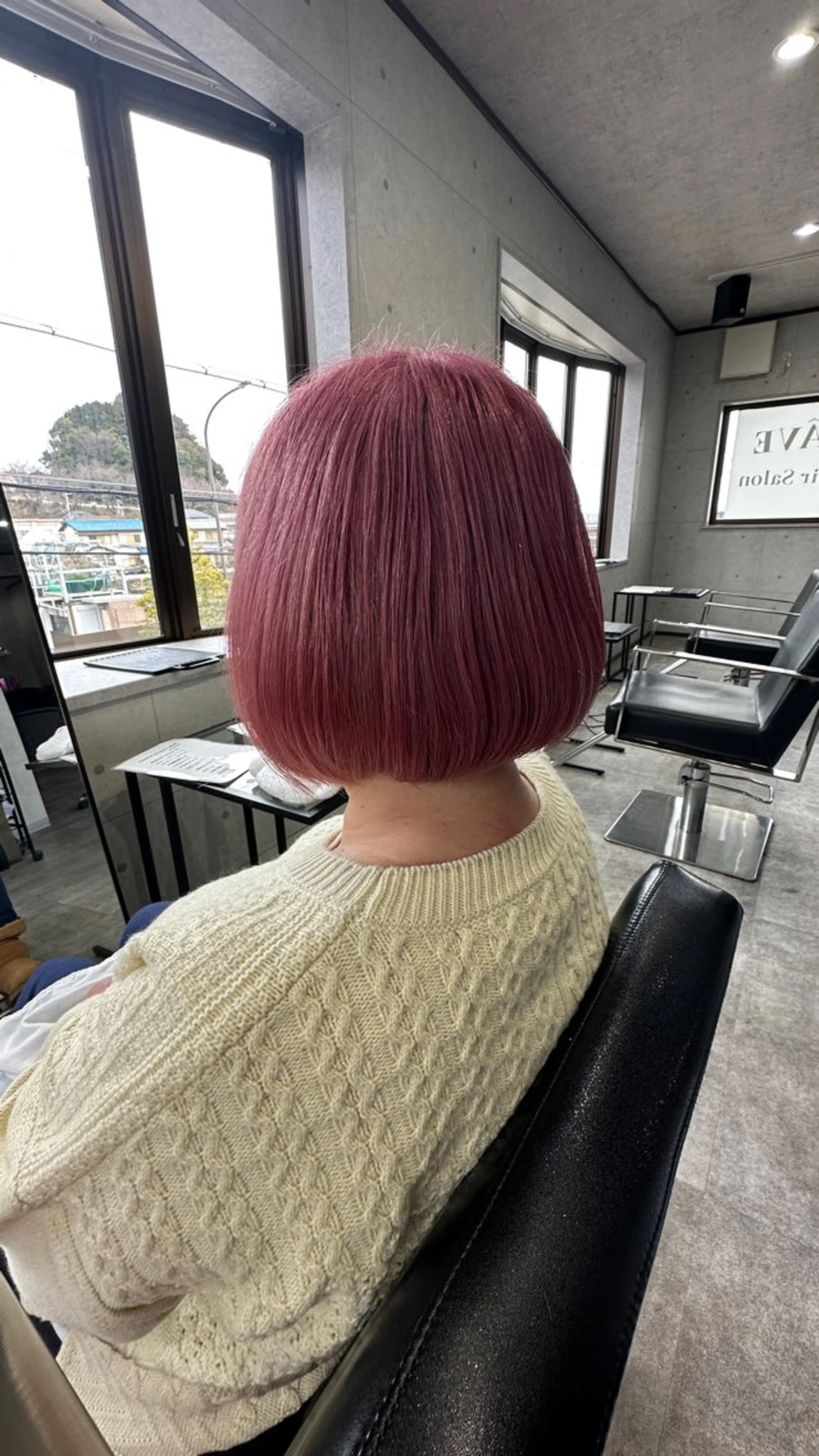 ショート ボブ 外国人風カラー ハイライト レイヤーカット REVE所属・馬場  麻応のヘアスタイル
